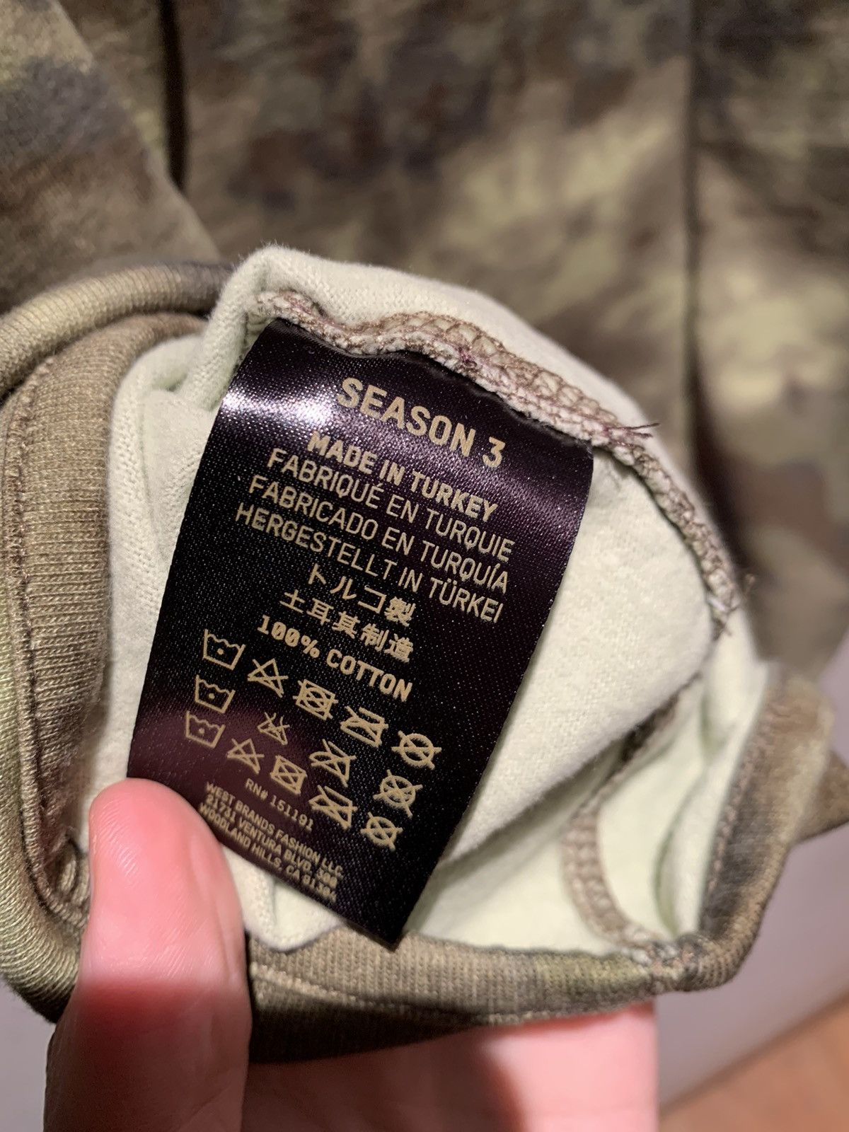 Yeezy *RARE* New Yeezy KanYe West Camo Season 3 Shirt - XS/S/M Size US M / EU 48-50 / 2 - 6 Thumbnail