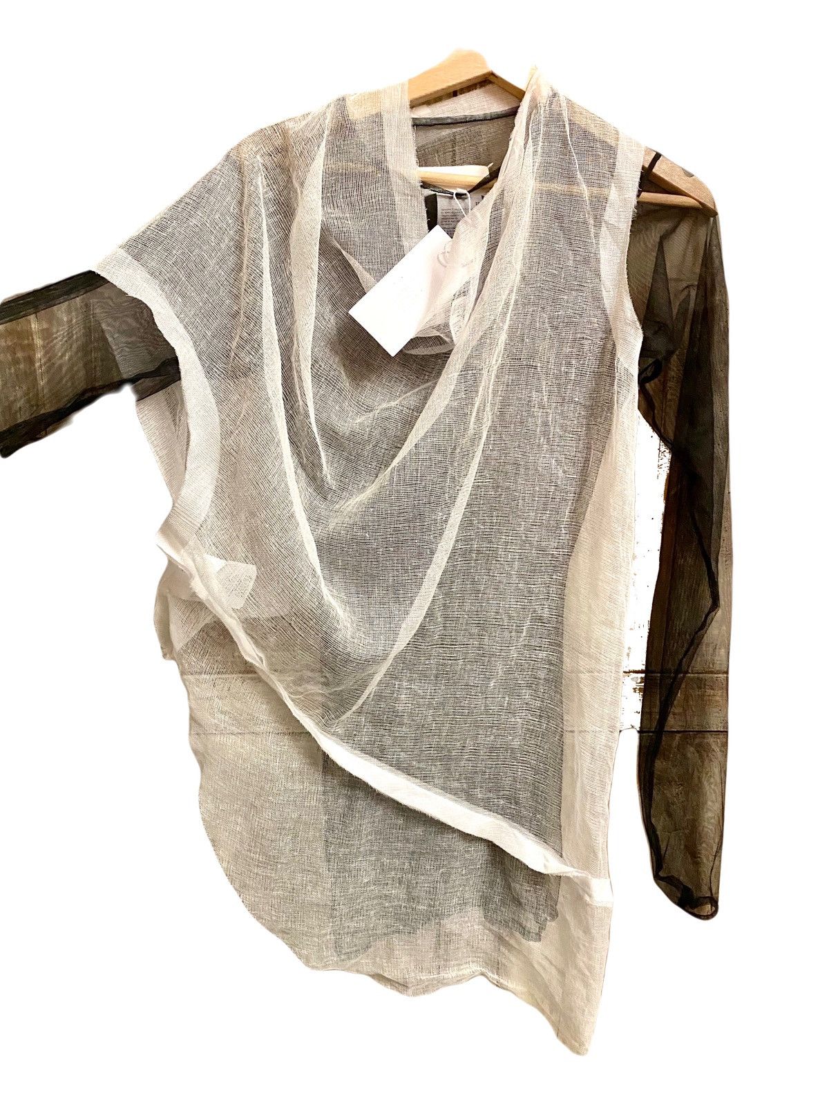 Maison Margiela Margiela Tull & gaze layers top S runway line Size S / US 4 / IT 40 - 12 Thumbnail