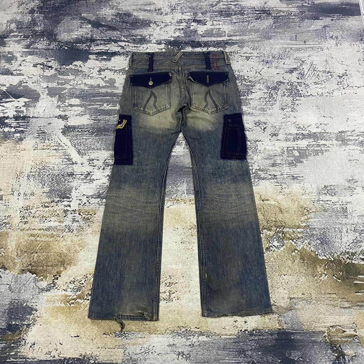 Beauty Beast × Japanese Brand × Vintage Vintage Japanese Flare Cargo Denim Distressed By Roen Size US 31 - 1 Thumbnail