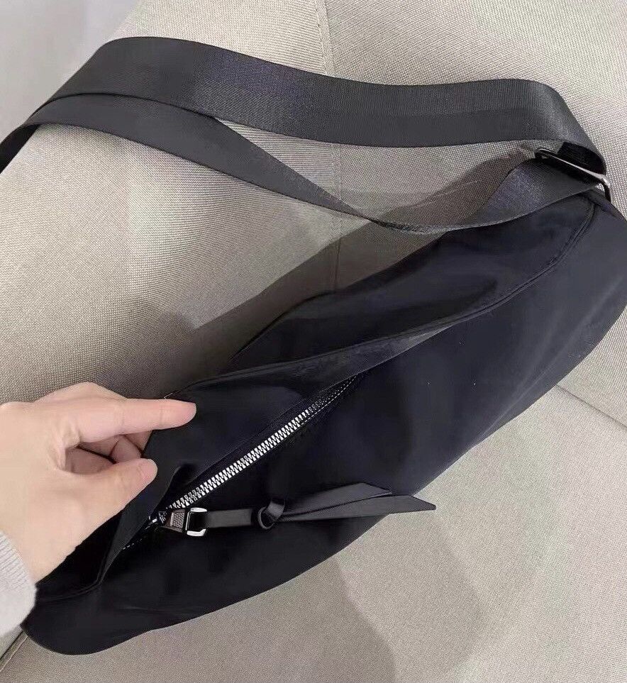 Japanese Brand Rare y2k belt bag crossbody shoulder bag Size ONE SIZE - 5 Thumbnail