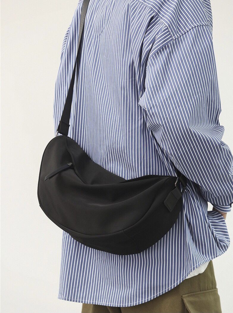 Japanese Brand Rare y2k belt bag crossbody shoulder bag Size ONE SIZE - 2 Thumbnail