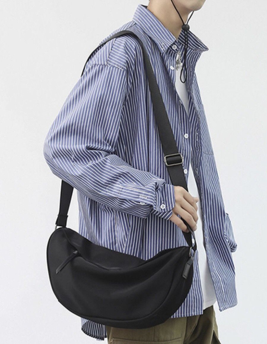 Japanese Brand Rare y2k belt bag crossbody shoulder bag Size ONE SIZE - 3 Thumbnail