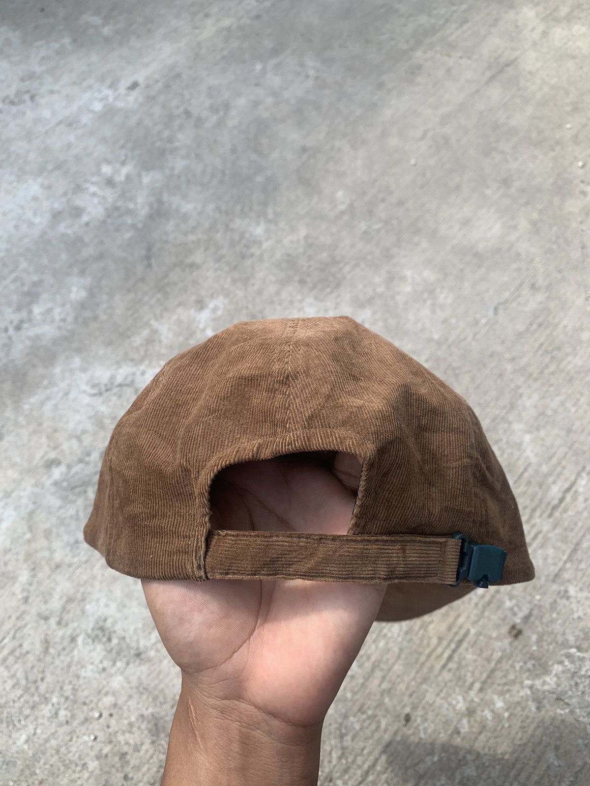 United Colors Of Benetton vinatge 1990's united color of benetton corduroy hats Size ONE SIZE - 5 Thumbnail