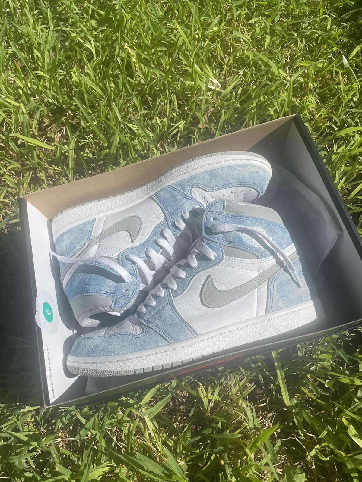image of Jordan Nike Jordan 1 Hyper Royal Shoes in Blue, Men's (Size 10)
