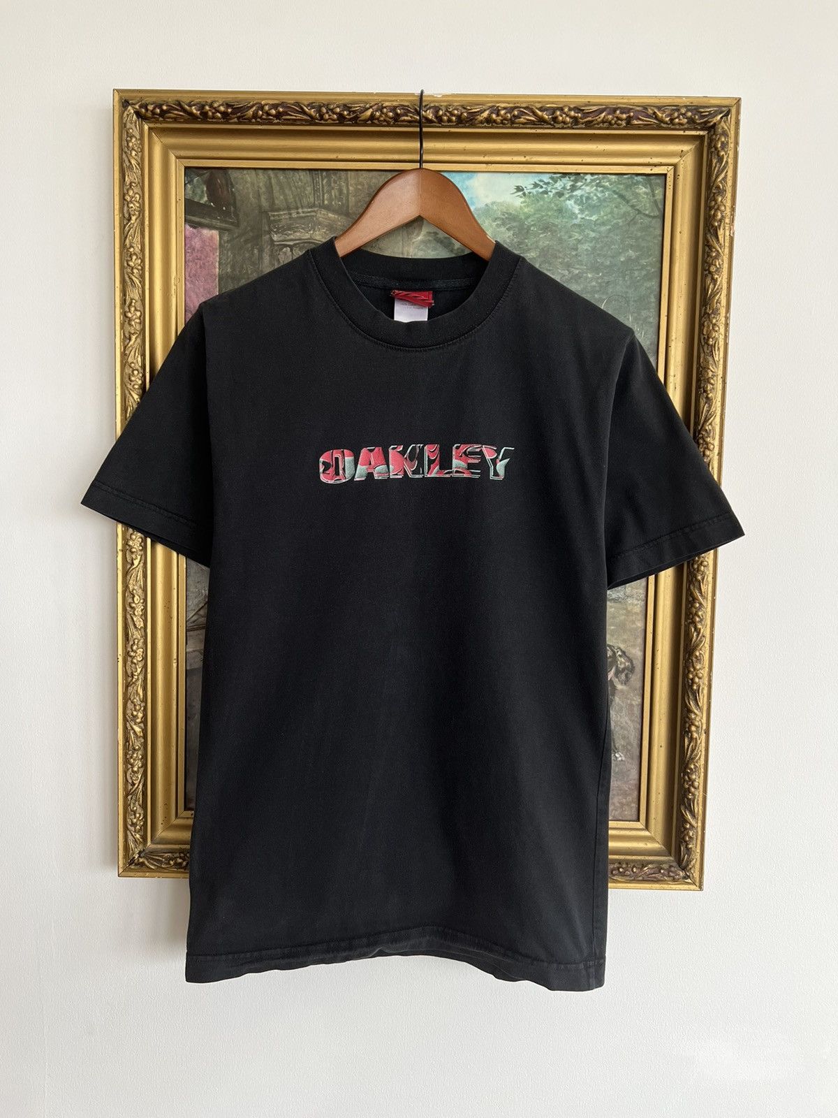 Oakley Vintage 90s Oakley Embroidery Logo Black Tee (Surf Style) Size US S / EU 44-46 / 1 - 2 Thumbnail