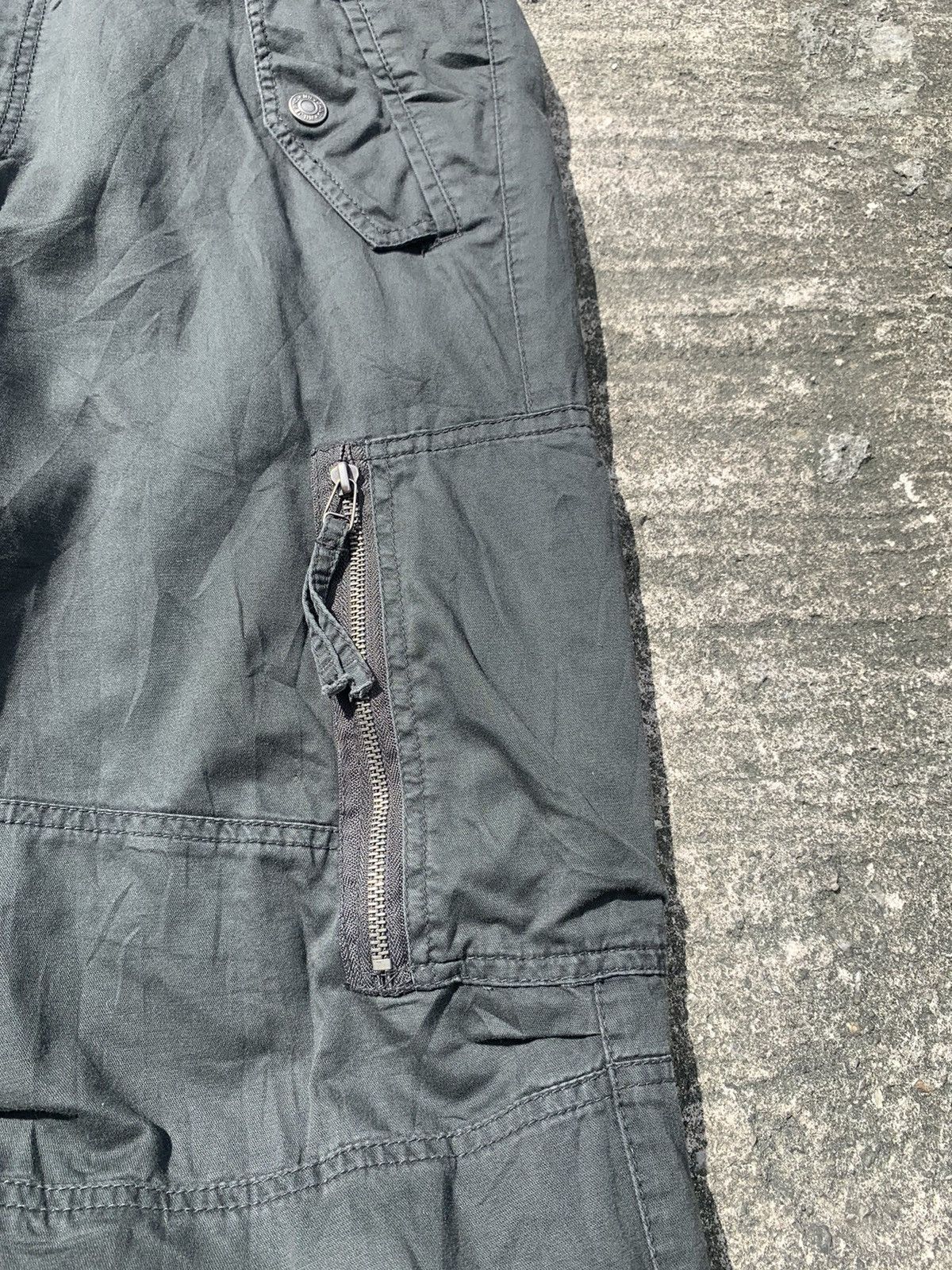 Japanese Brand nii qualified tactical multipocket bondage cargo pants Size US 36 / EU 52 - 8 Thumbnail