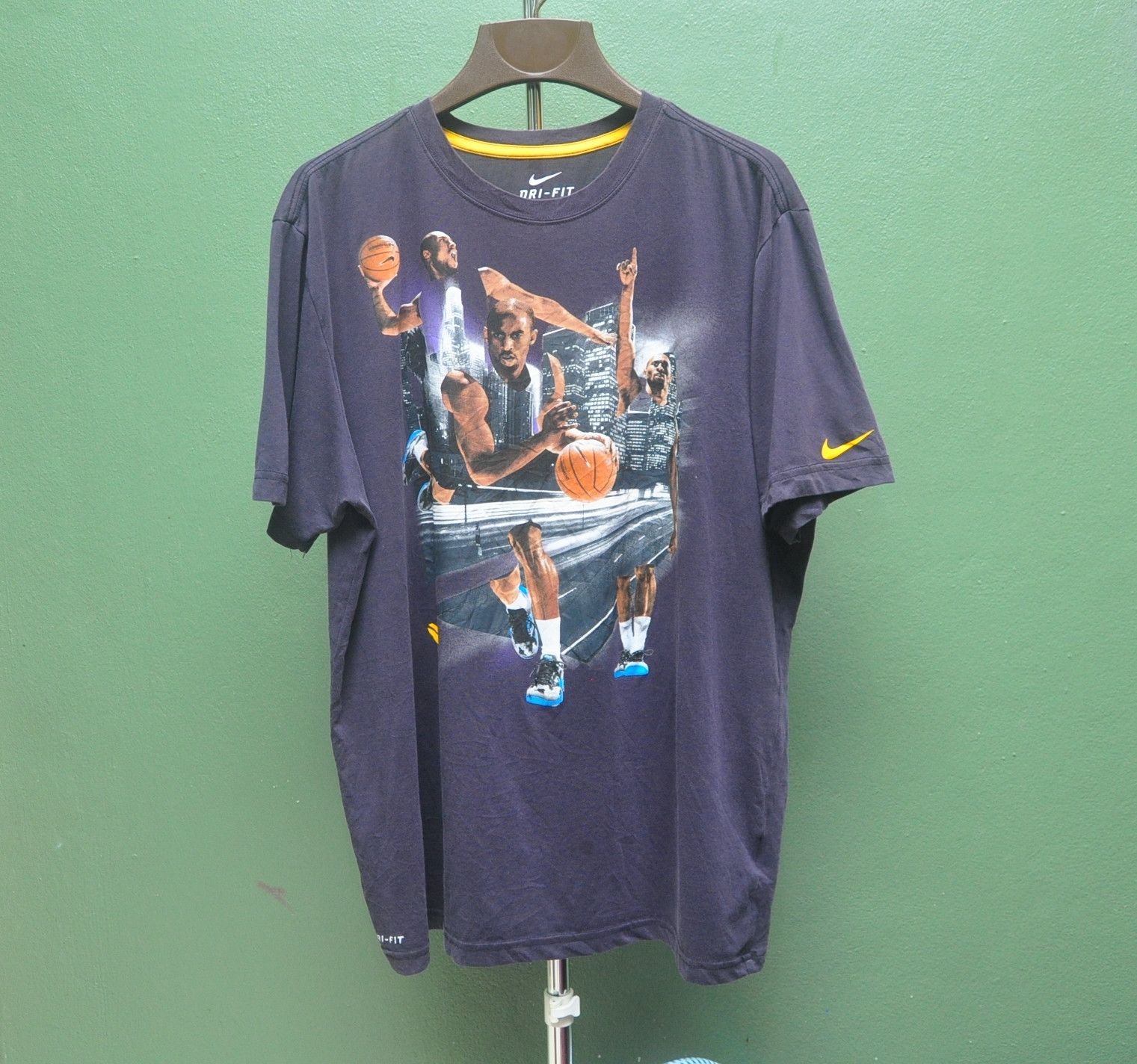 Japanese Brand × Vintage Vintage Nike Air Jordan Shirt Travis Scott Style Fashion Size US XL / EU 56 / 4 - 1 Thumbnail