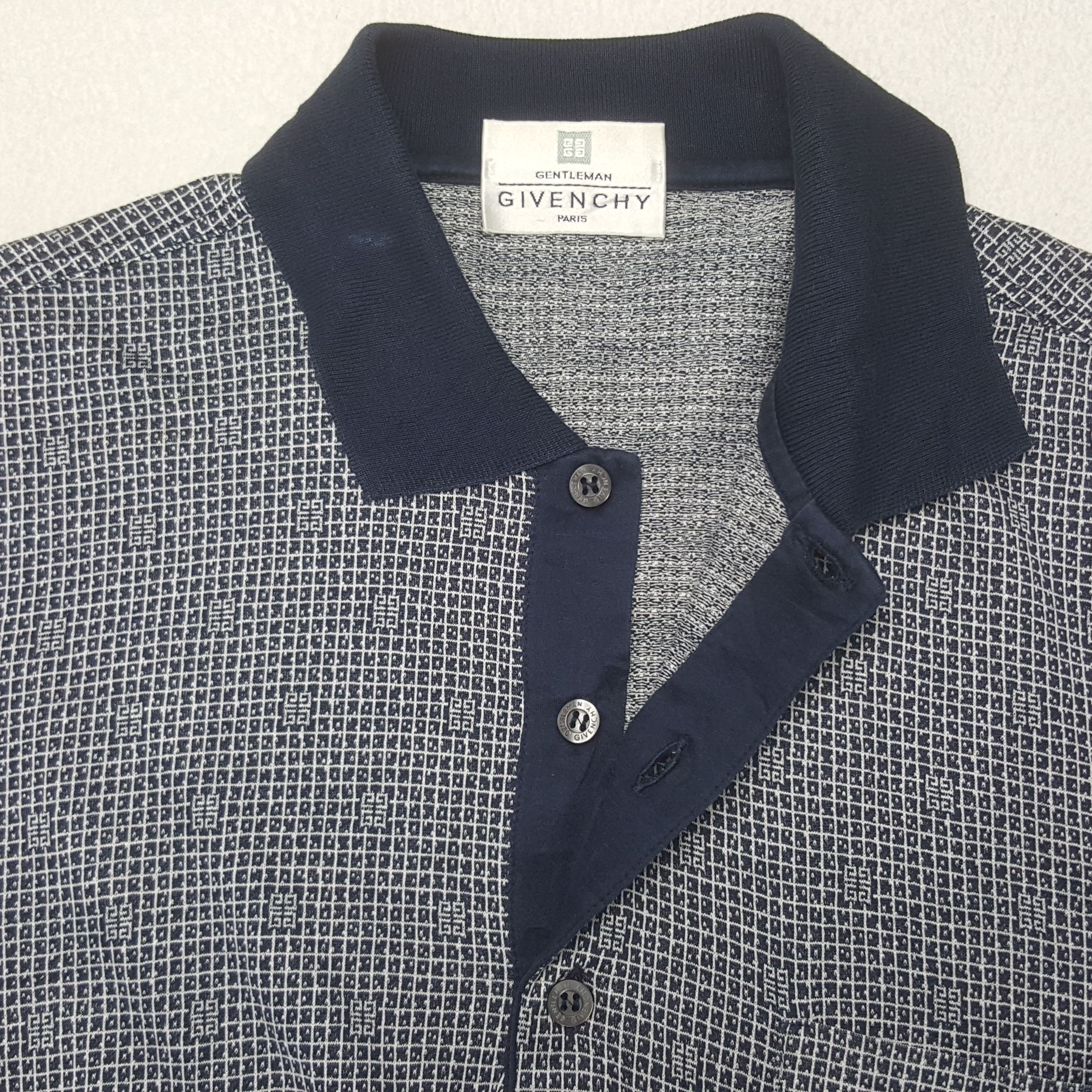Vintage Givenchy Italian Brand Small Logo Design Polos