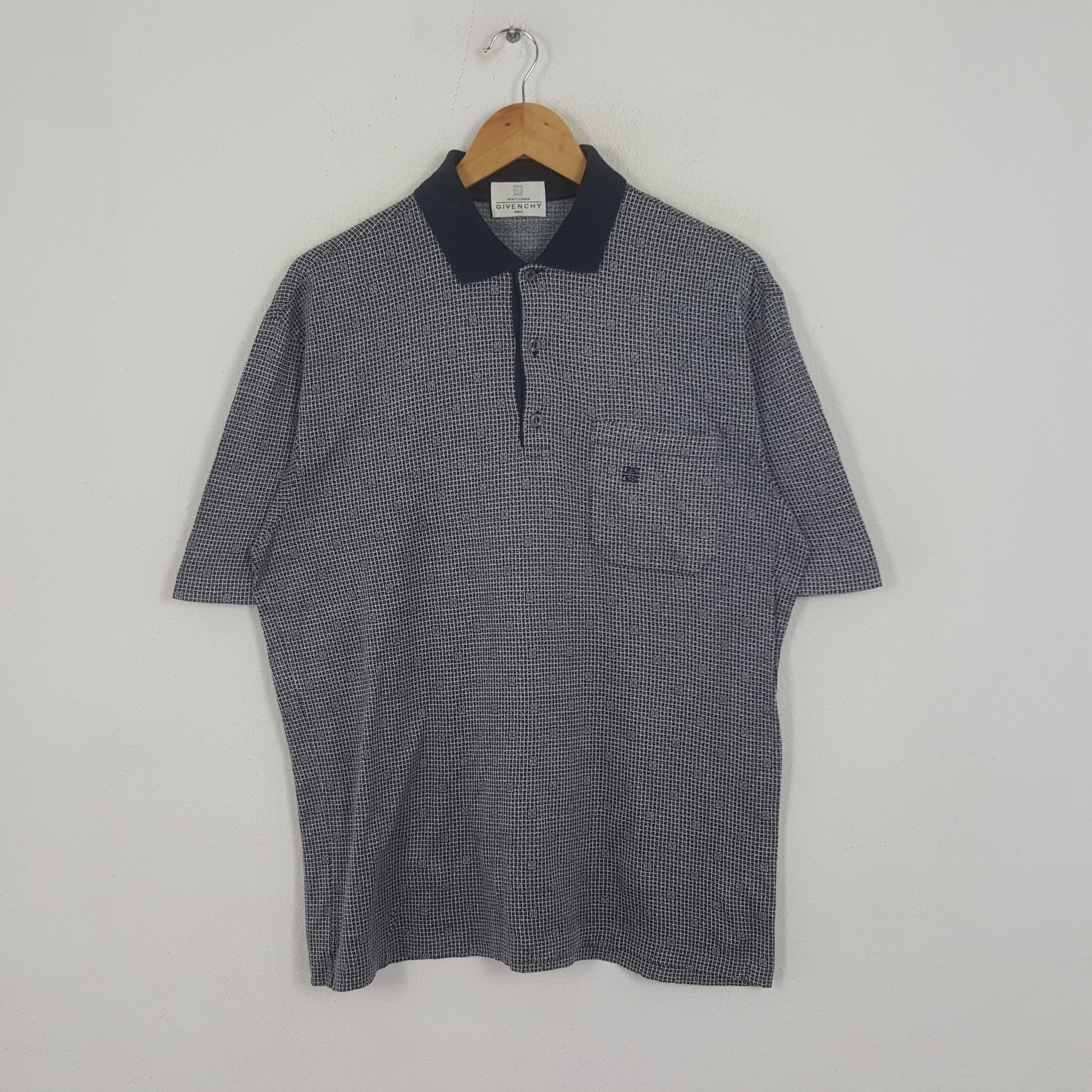 Vintage Givenchy Italian Brand Small Logo Design Polos