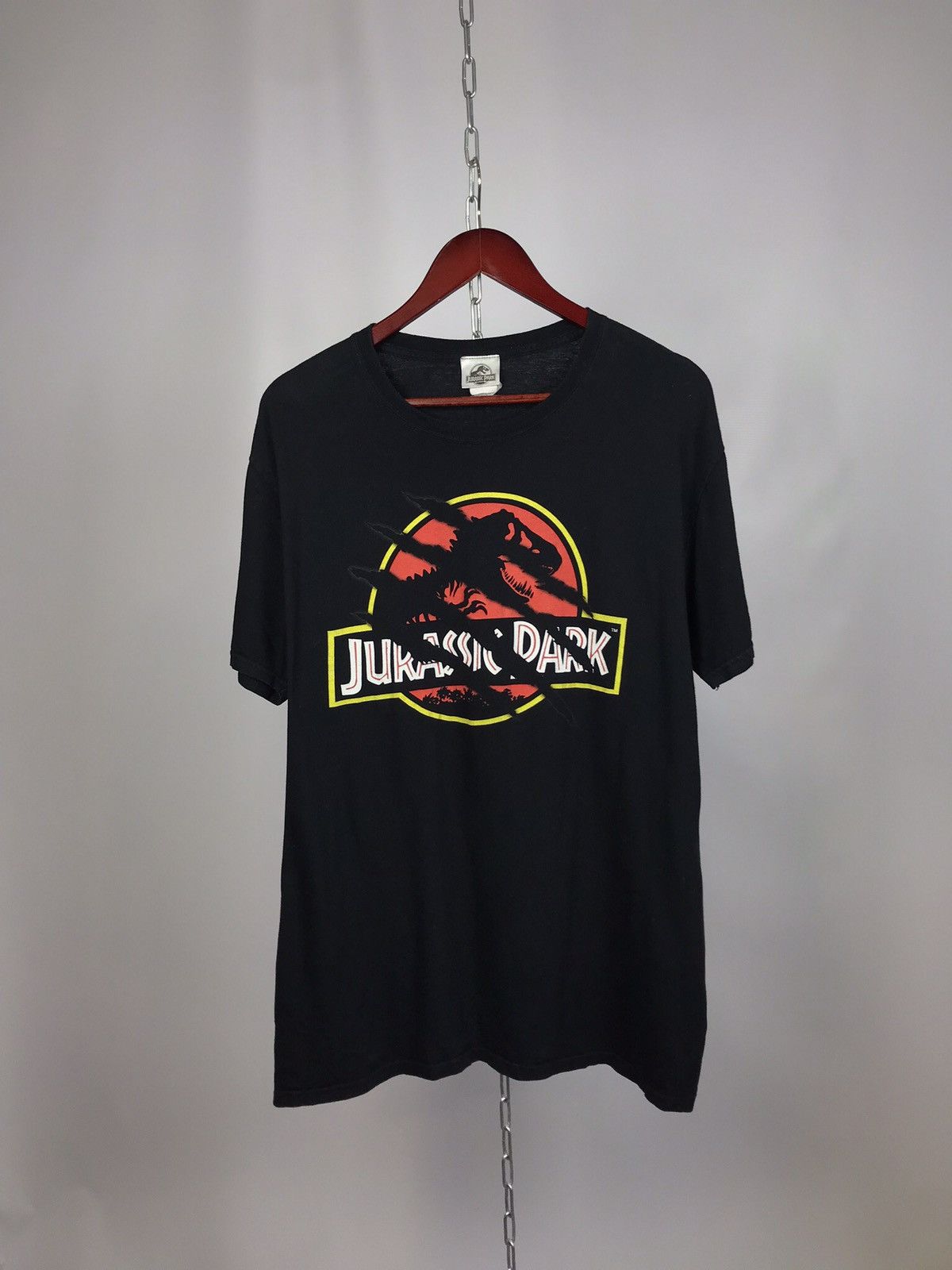 Universal Studios Jurassic Park vintage Universal Studios streetwear tee Size US XL / EU 56 / 4 - 1 Thumbnail