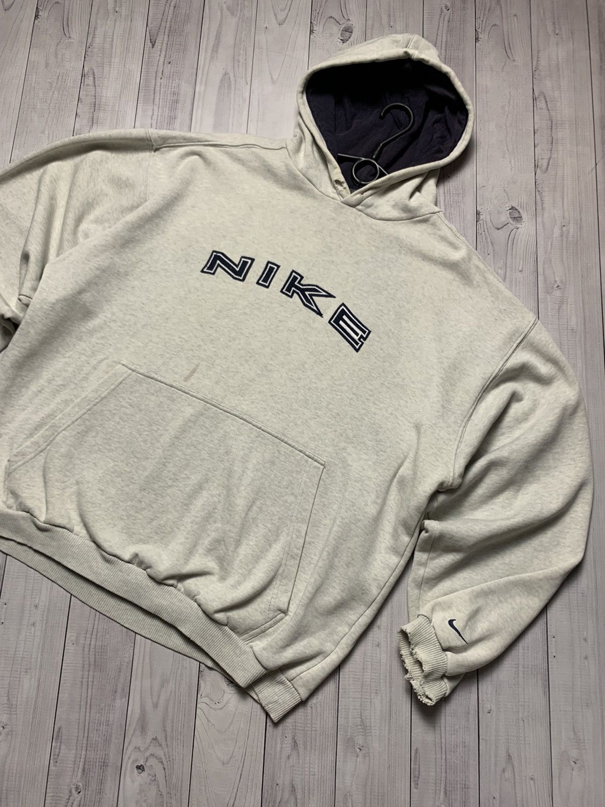 Nike × Vintage Vintage Nike Hoodie big logo distressed size XL Size US XL / EU 56 / 4 - 2 Thumbnail