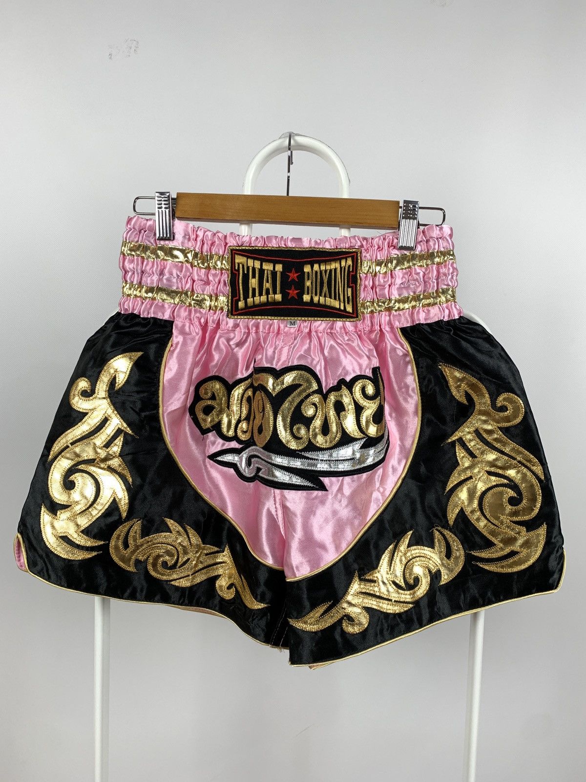 Japanese Brand Vintage Muay Thai Boxing Pink Shorts Size US 32 / EU 48 - 1 Thumbnail