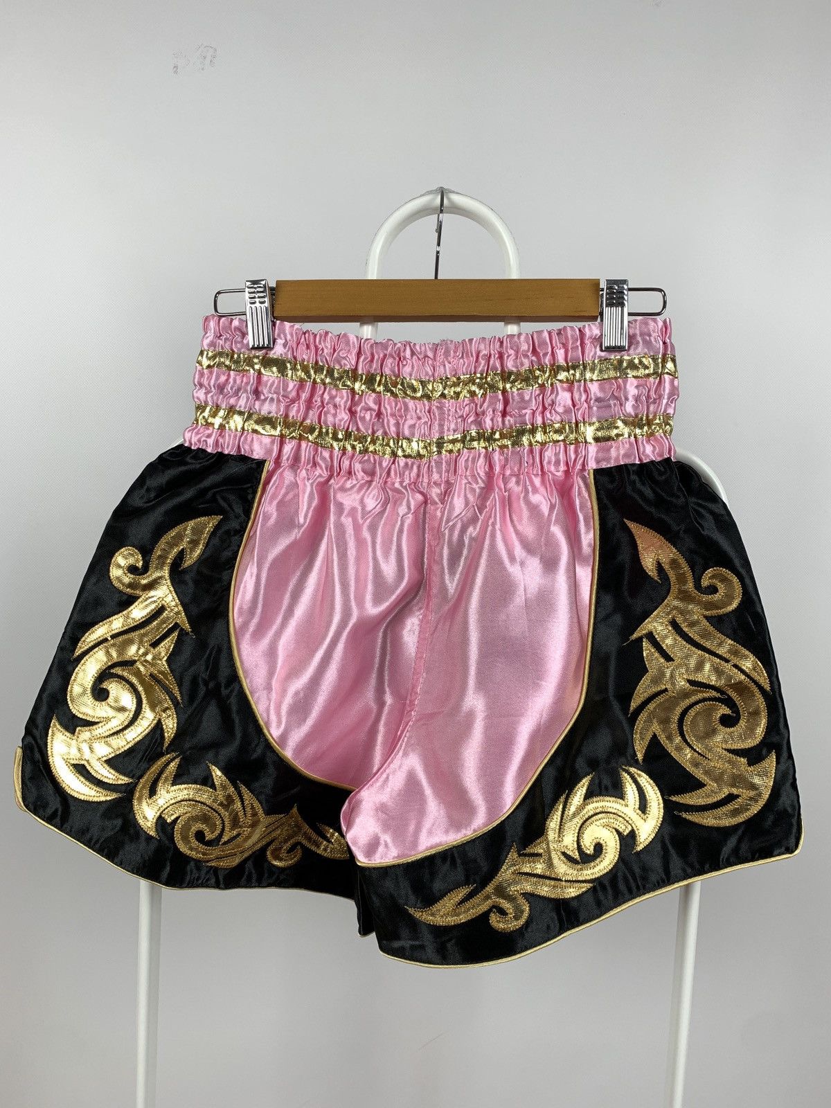 Japanese Brand Vintage Muay Thai Boxing Pink Shorts Size US 32 / EU 48 - 2 Thumbnail