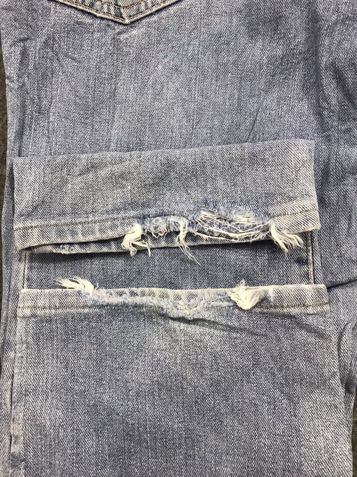 Edwin Vtg 90s Edwin Lot 703 Distressed Denim Jeans Indigo Design Size US 29 - 20 Thumbnail