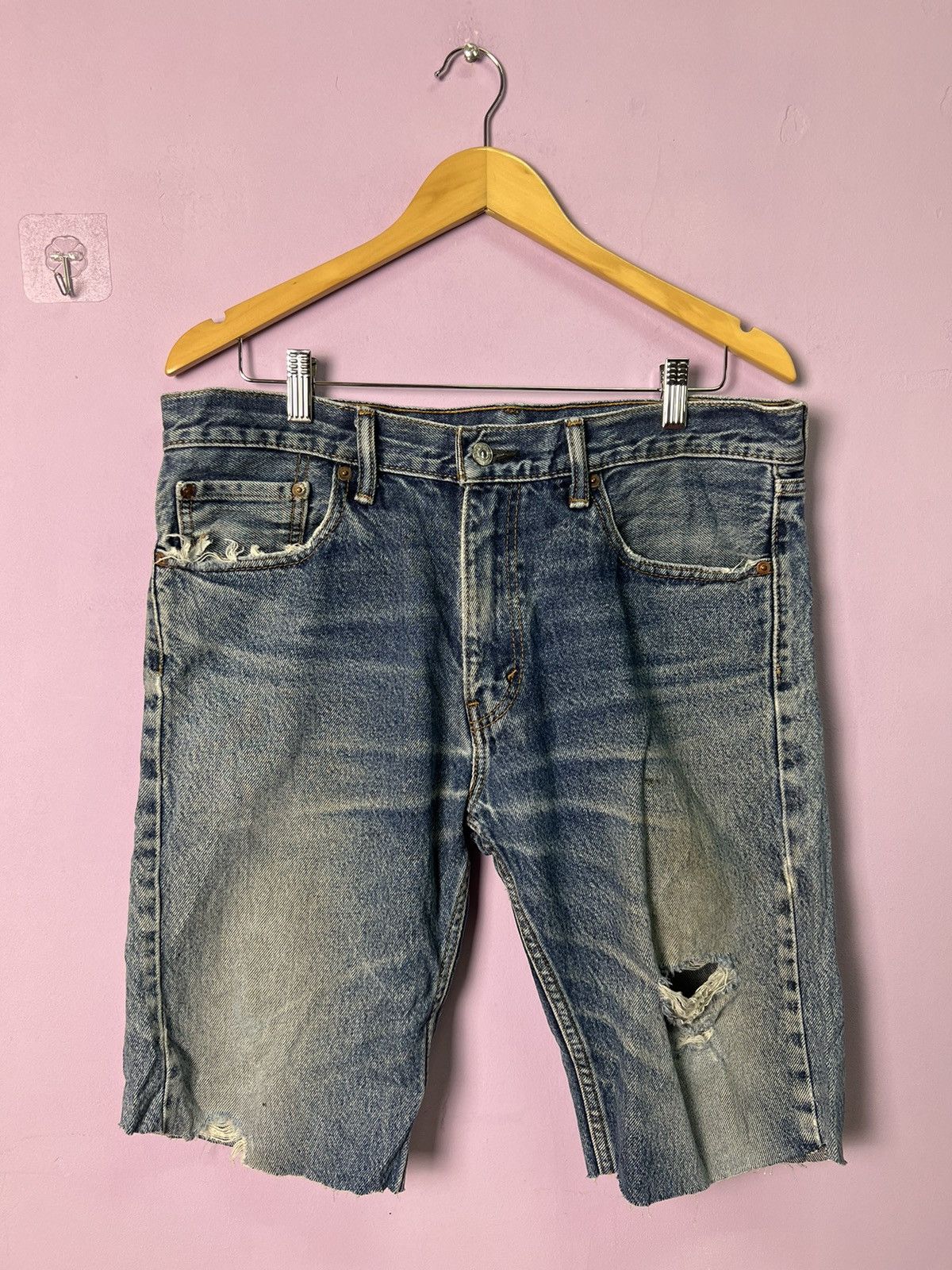 🔥Distressed Levis Cropped Denim