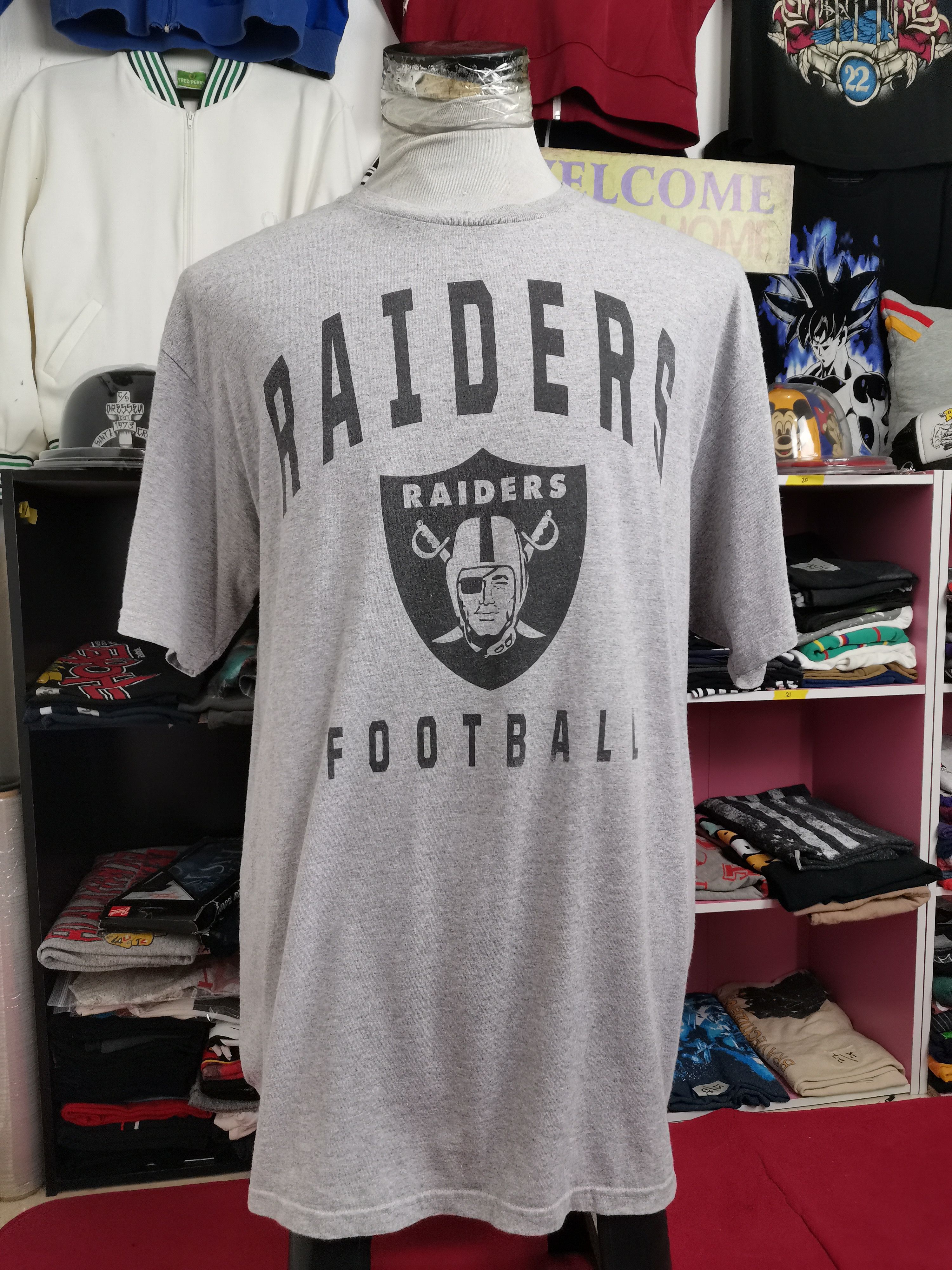 NFL RAIDERS NFL TEAM TSHIRT - XL SIZE Size US XL / EU 56 / 4 - 1 Thumbnail