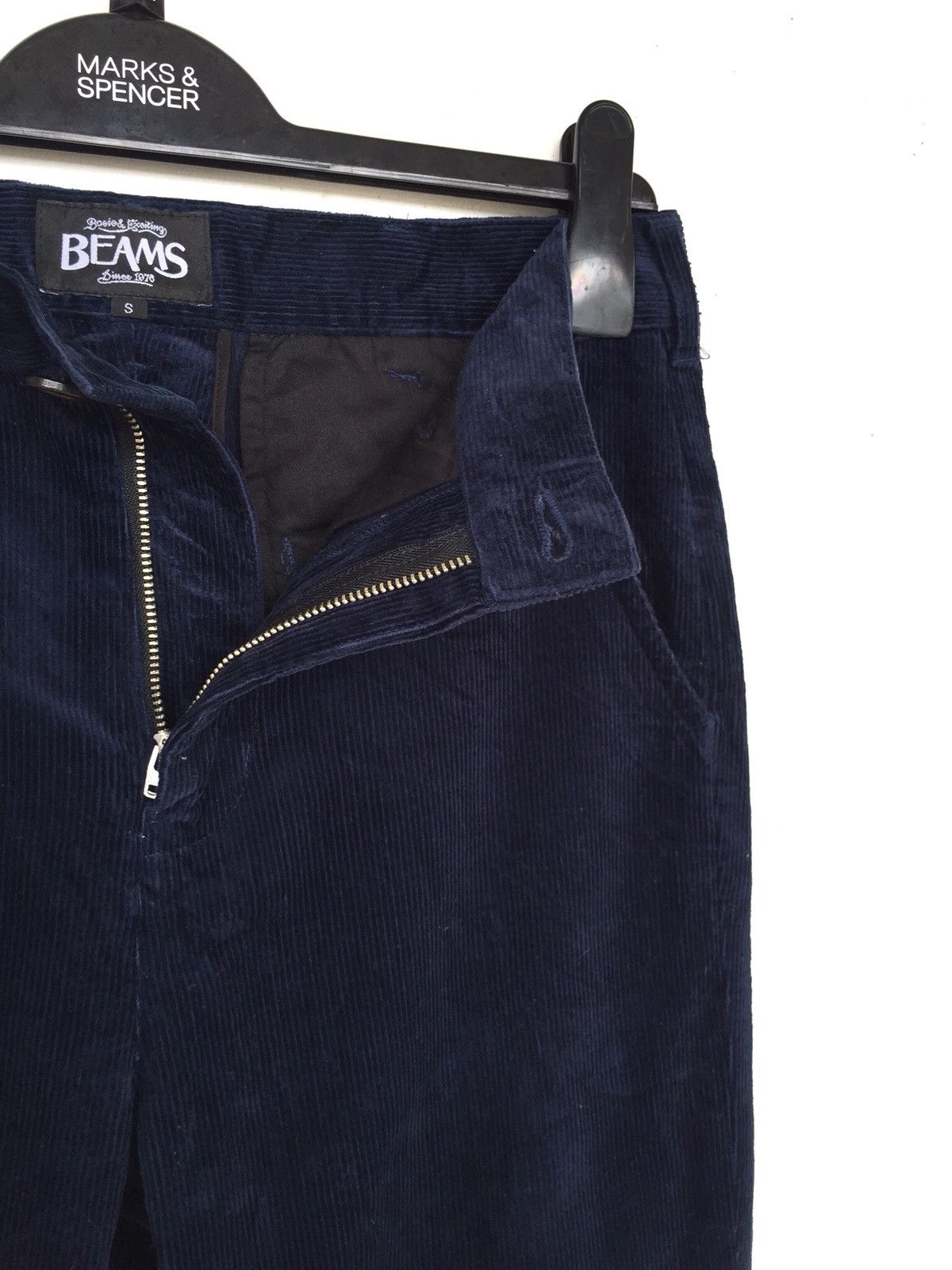 Beams Plus Beams Plus 🇯🇵 Velvet Navy Corduroy Slim Fit Pants Size US 31 - 2 Thumbnail