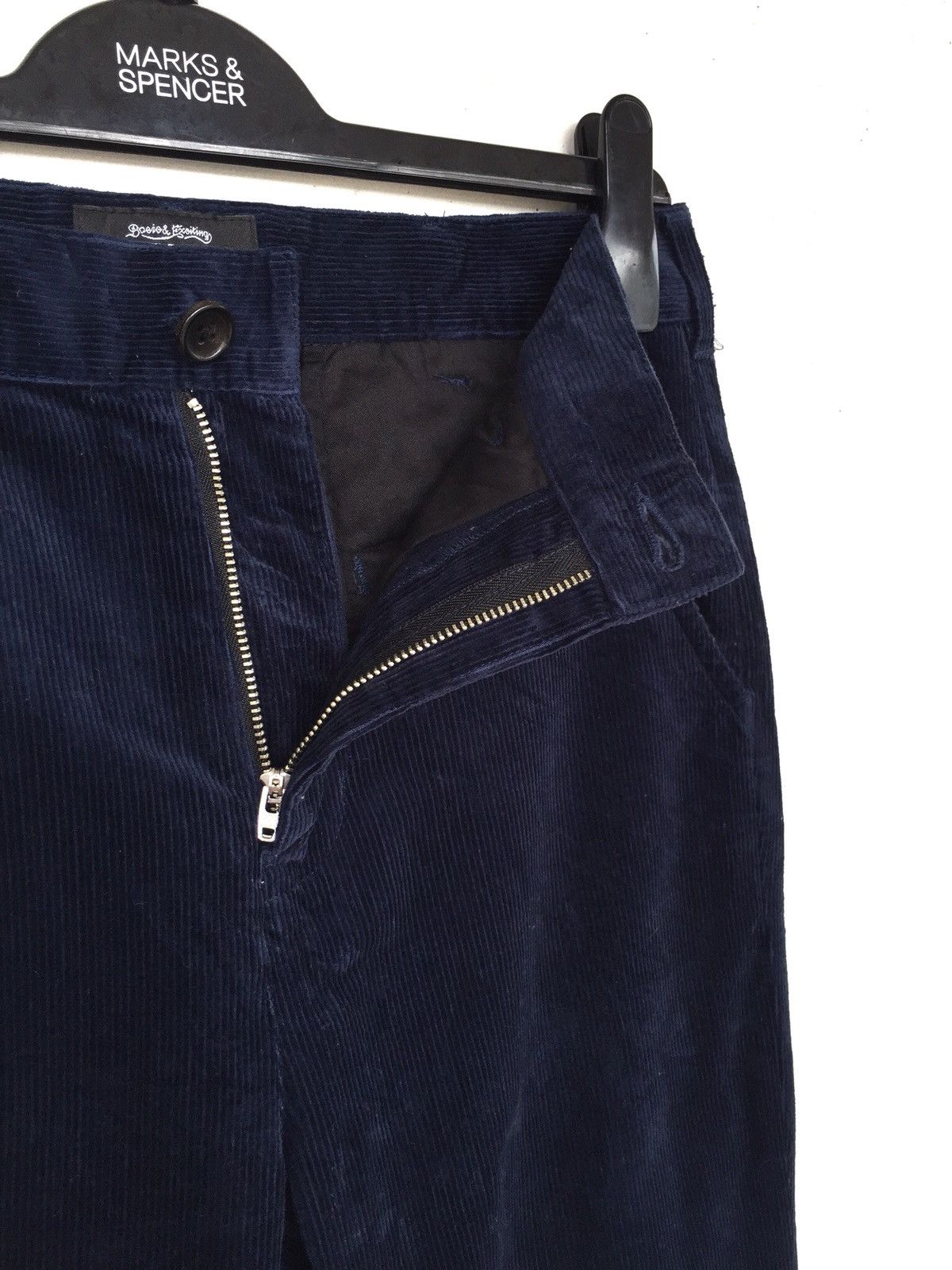 Beams Plus Beams Plus 🇯🇵 Velvet Navy Corduroy Slim Fit Pants Size US 31 - 7 Thumbnail