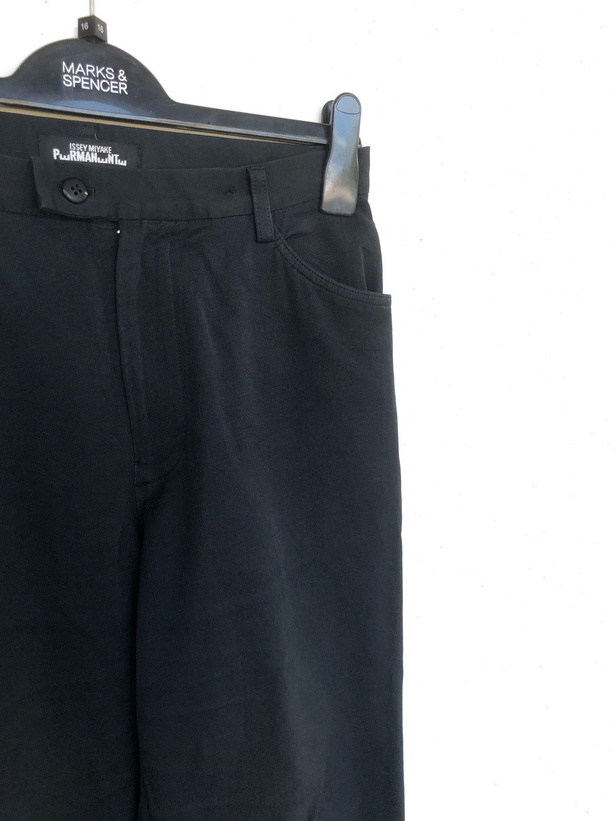 Issey Miyake Issey Miyake Permanente Stretch Relax Fit Pants Size US 29 - 1 Thumbnail