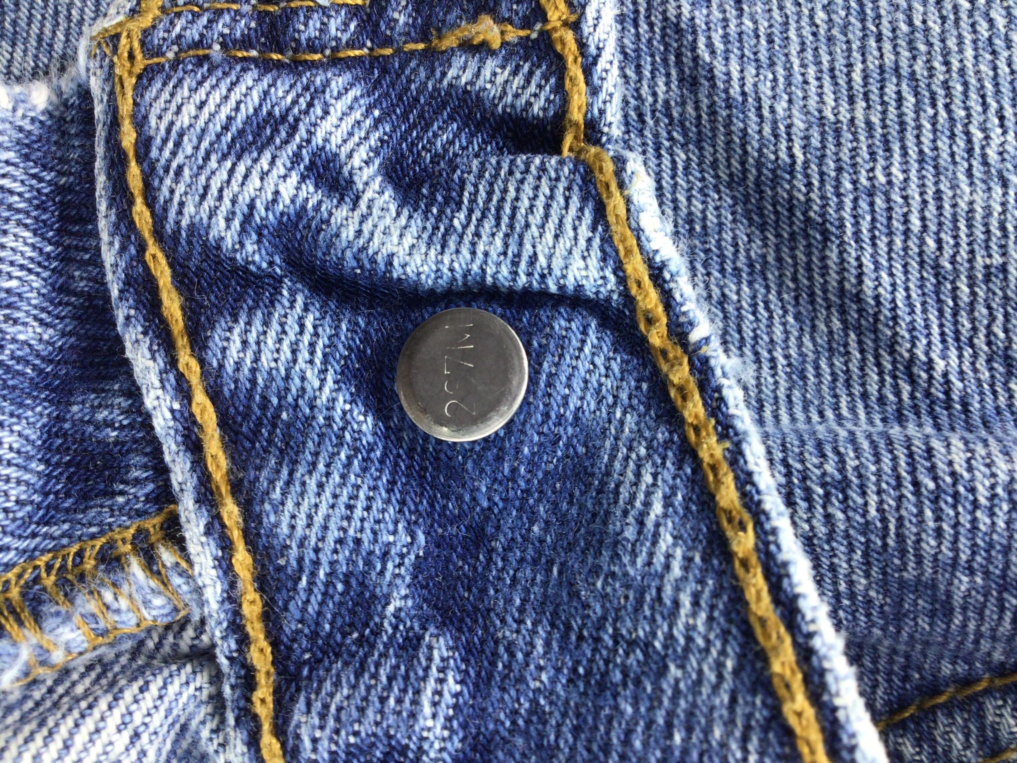 Levi's Vintage Levis 501 Jeans-JM523 Size US 33 - 9 Thumbnail