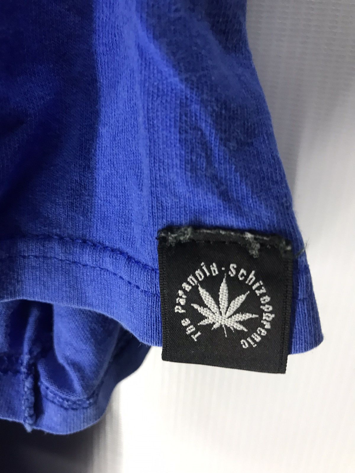 Vintage The Paranoid schizophrenic live at heaven tshirt Size US L / EU 52-54 / 3 - 5 Thumbnail