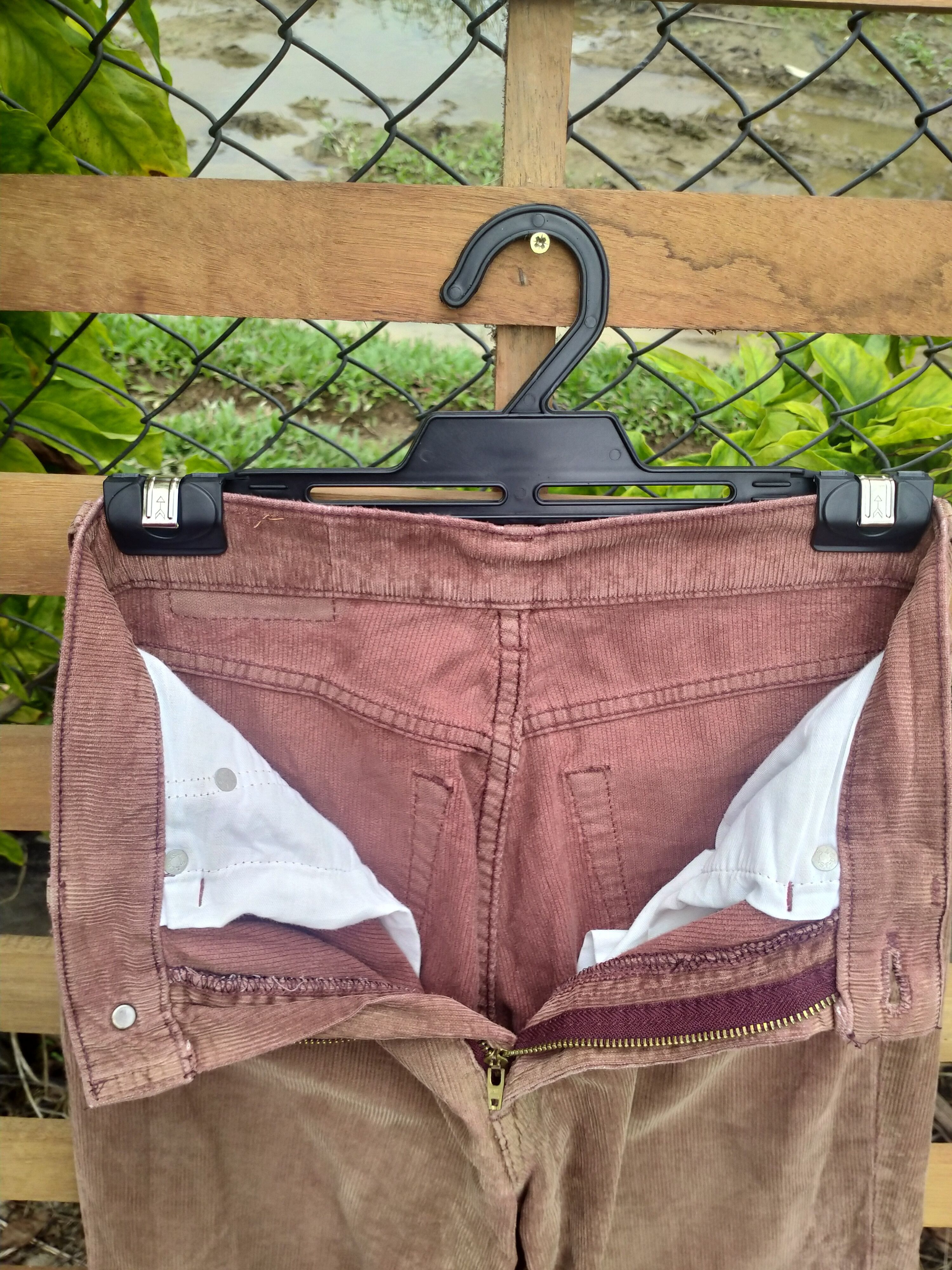 Japanese Brand × Levi's × Vintage LEVIS J22 WHITE TAB CONDUROY PANT Size US 29 - 4 Thumbnail