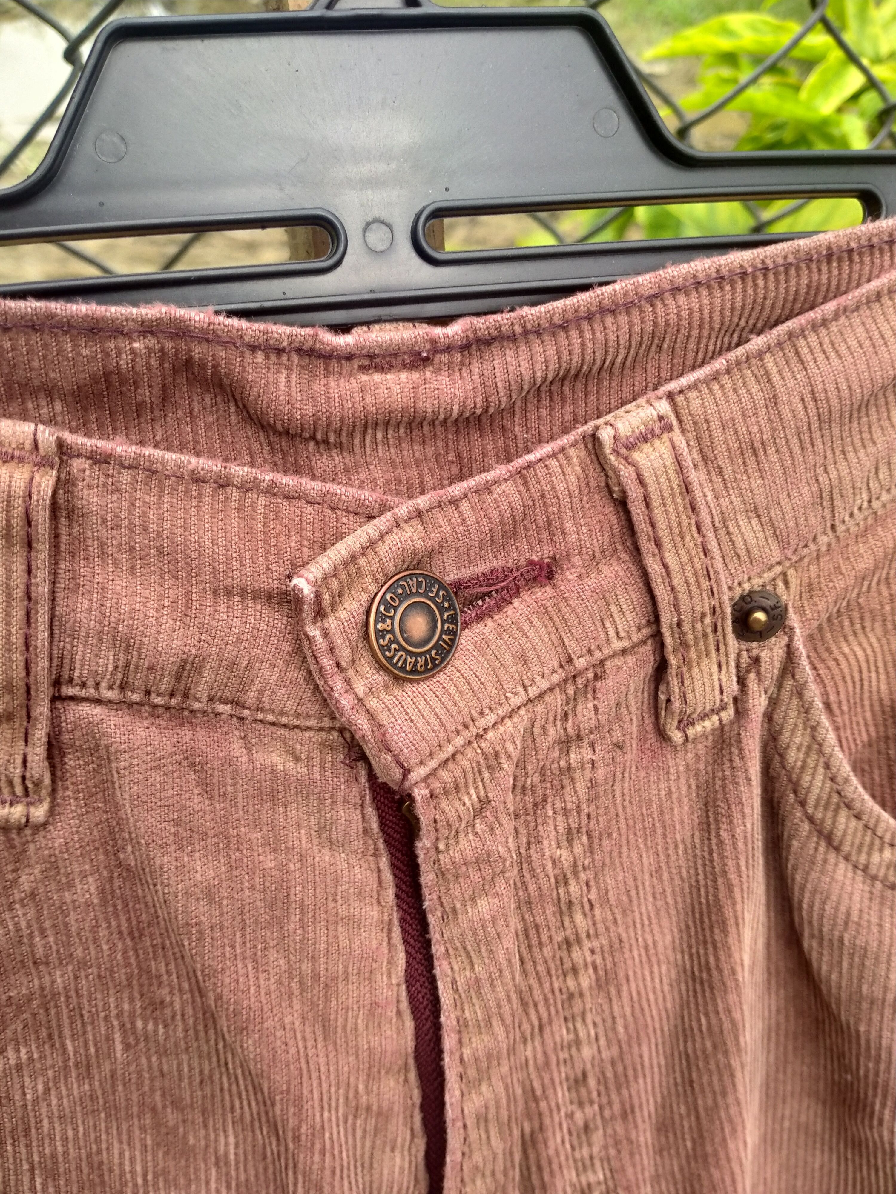 Japanese Brand × Levi's × Vintage LEVIS J22 WHITE TAB CONDUROY PANT Size US 29 - 2 Thumbnail