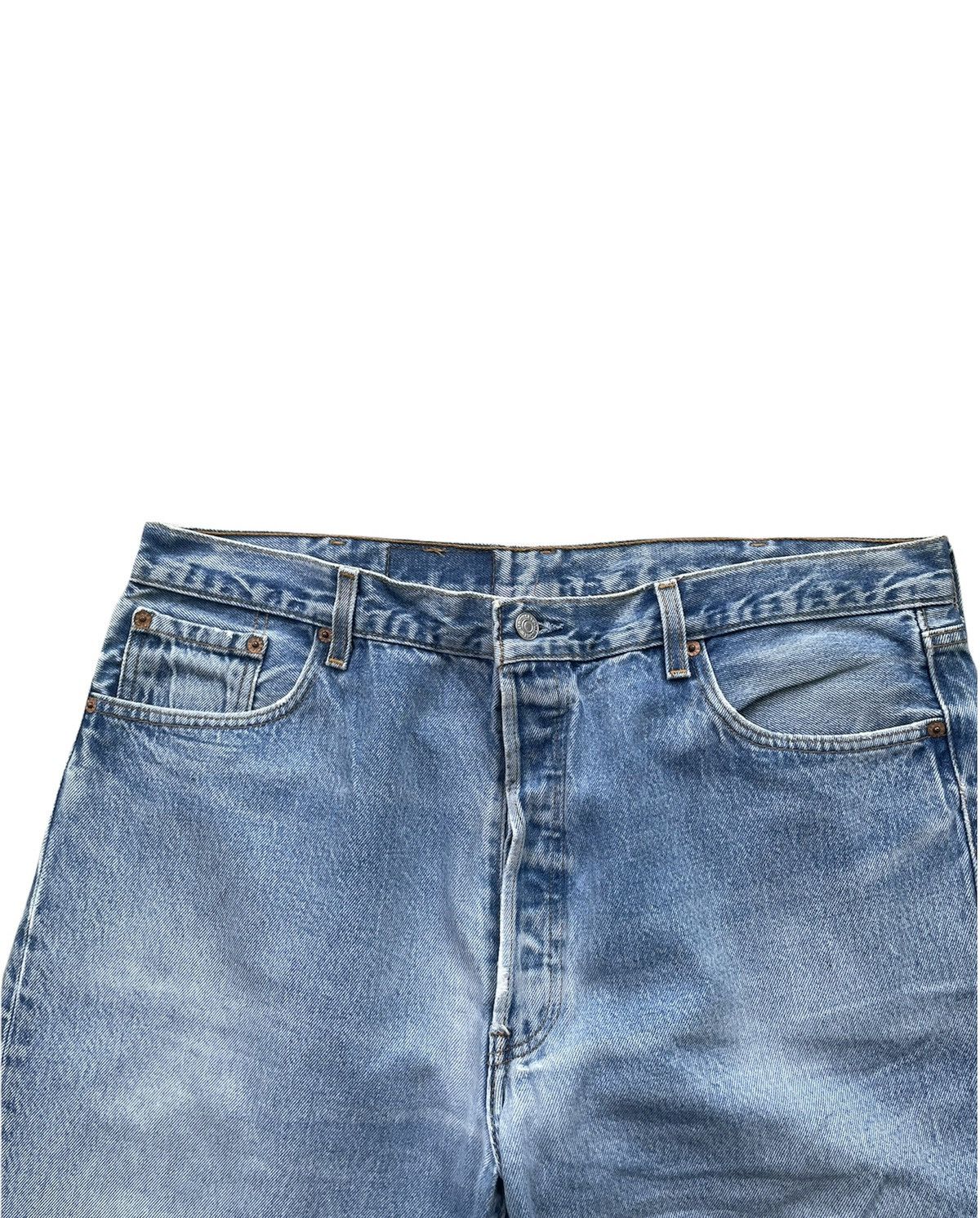 Le Grande Bleu (L.G.B.) Vintage Levi’s 501 1999 Usa Aging Faded Wash Size US 39 - 4 Thumbnail