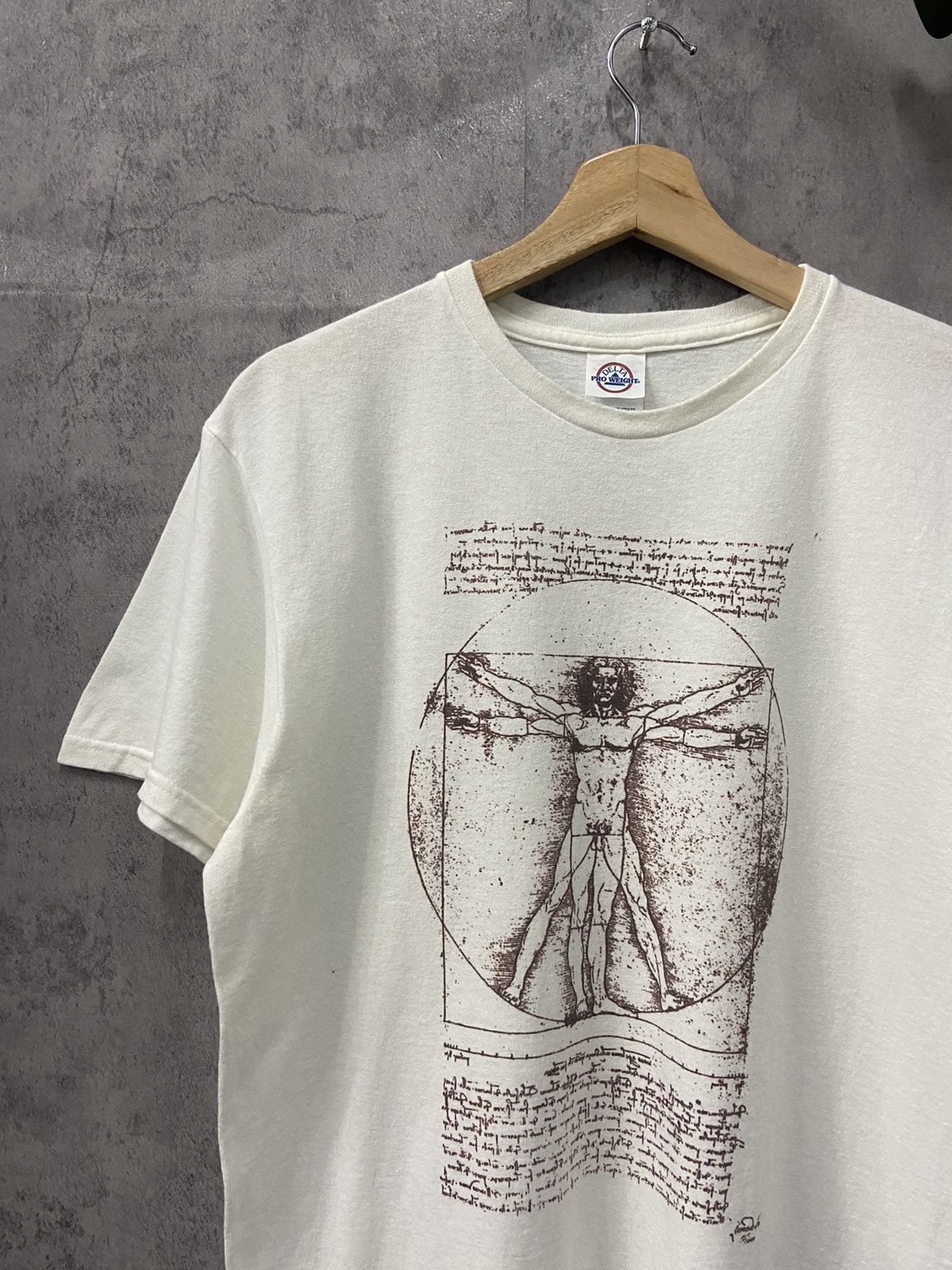 Vintage Vintage Leonardo Da Vinci Art Vitruvian Man TShirt Size US M / EU 48-50 / 2 - 5 Thumbnail