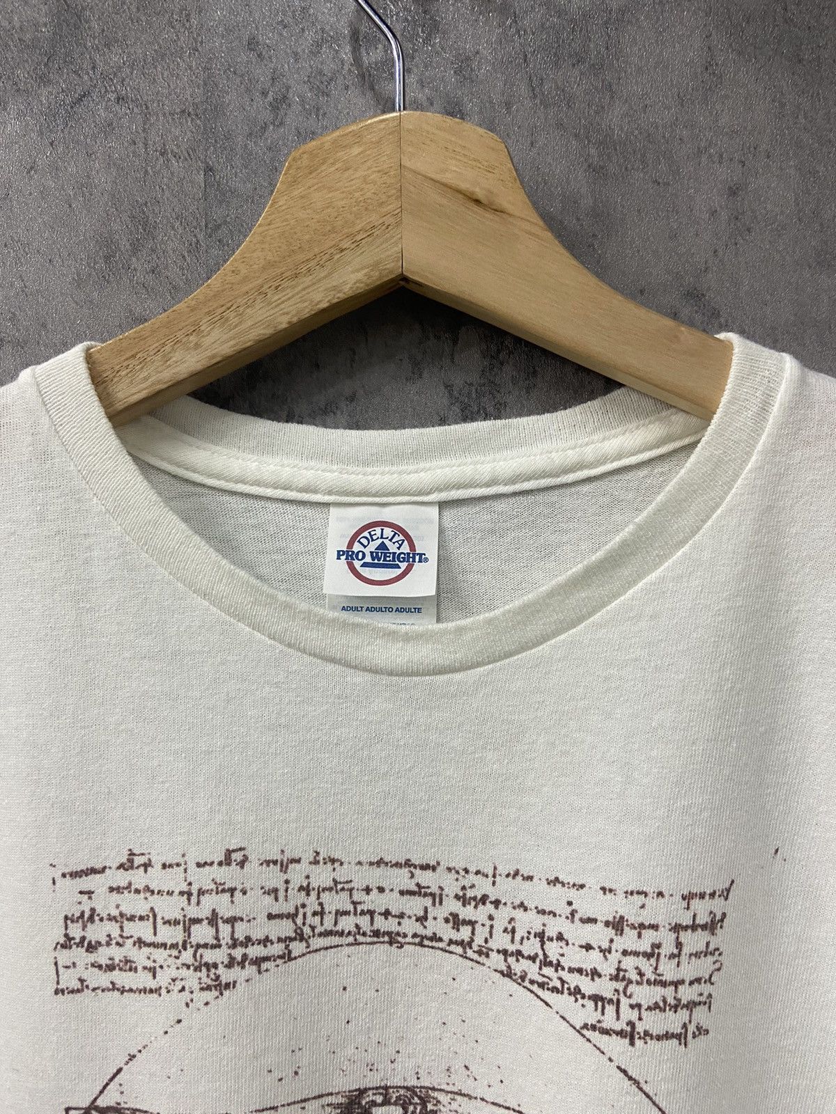 Vintage Vintage Leonardo Da Vinci Art Vitruvian Man TShirt Size US M / EU 48-50 / 2 - 7 Thumbnail