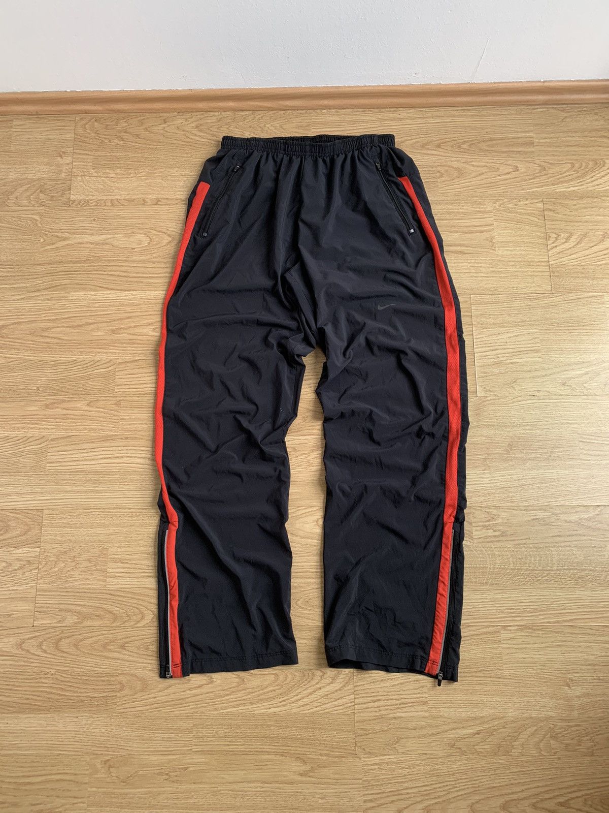 Nike × Vintage Vintage y2k Nike Black Track Pants Swoosh Drill Size US 34 / EU 50 - 1 Thumbnail