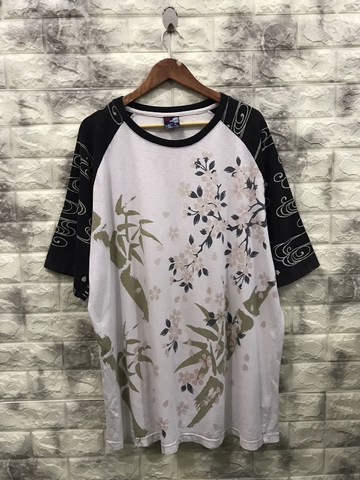 Japanese Brand × Vintage Vintage Japanesse Sukajan T-Shirt Size US XXL / EU 58 / 5 - 1 Thumbnail