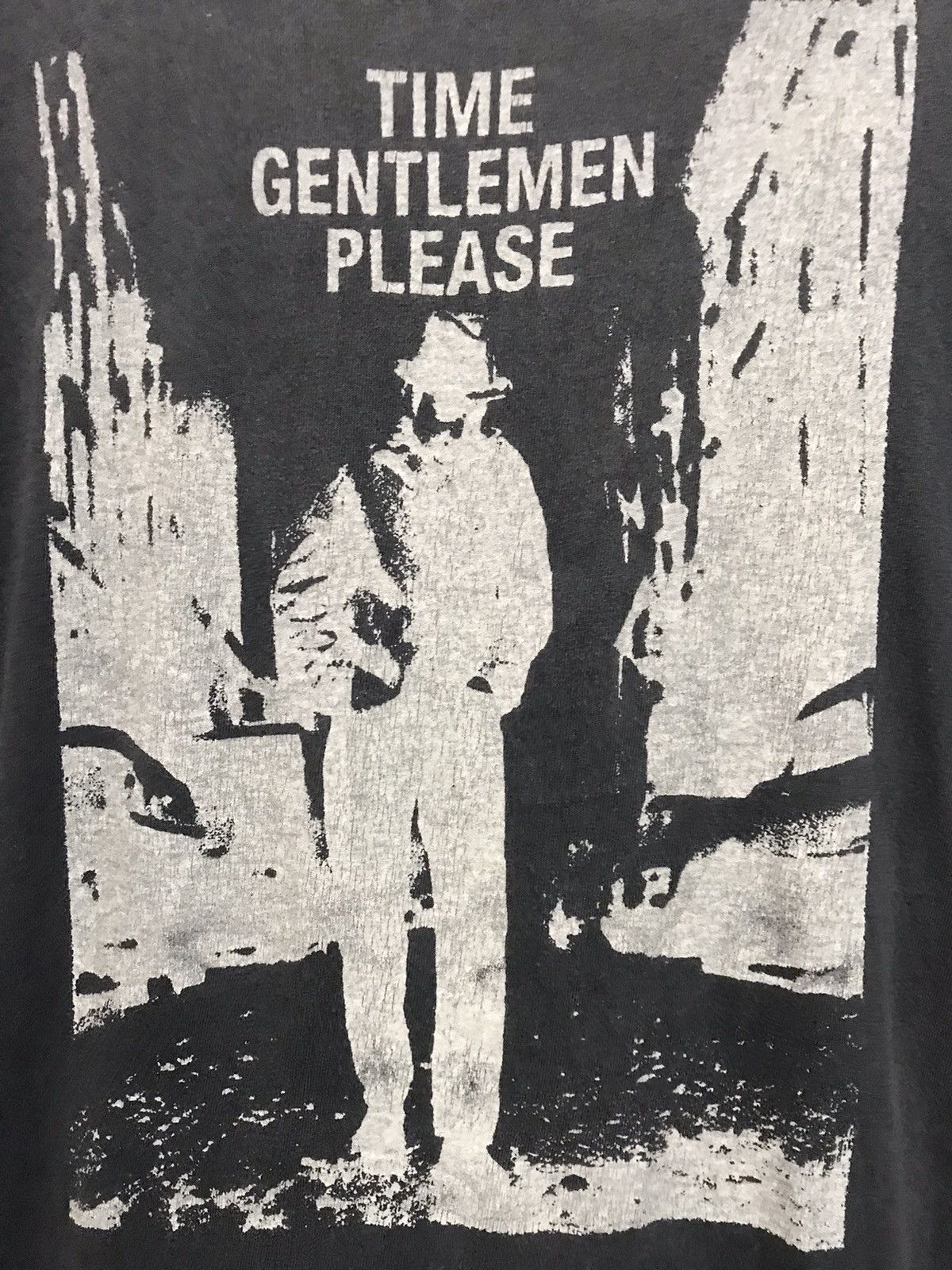 Vintage Vintage Sitcom Time Gentlemen Please T-Shirt Size US S / EU 44-46 / 1 - 3 Thumbnail