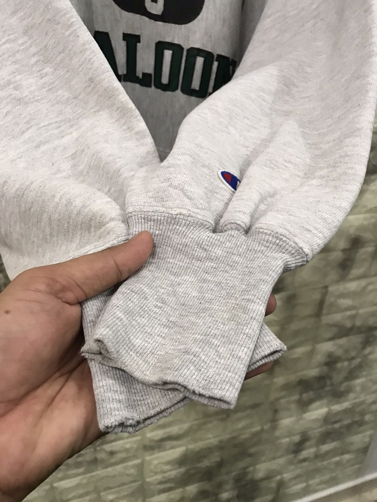 Champion Vintage 90’s Champion “RIORDAN’S SALOON” Hoddies Size US XL / EU 56 / 4 - 6 Thumbnail