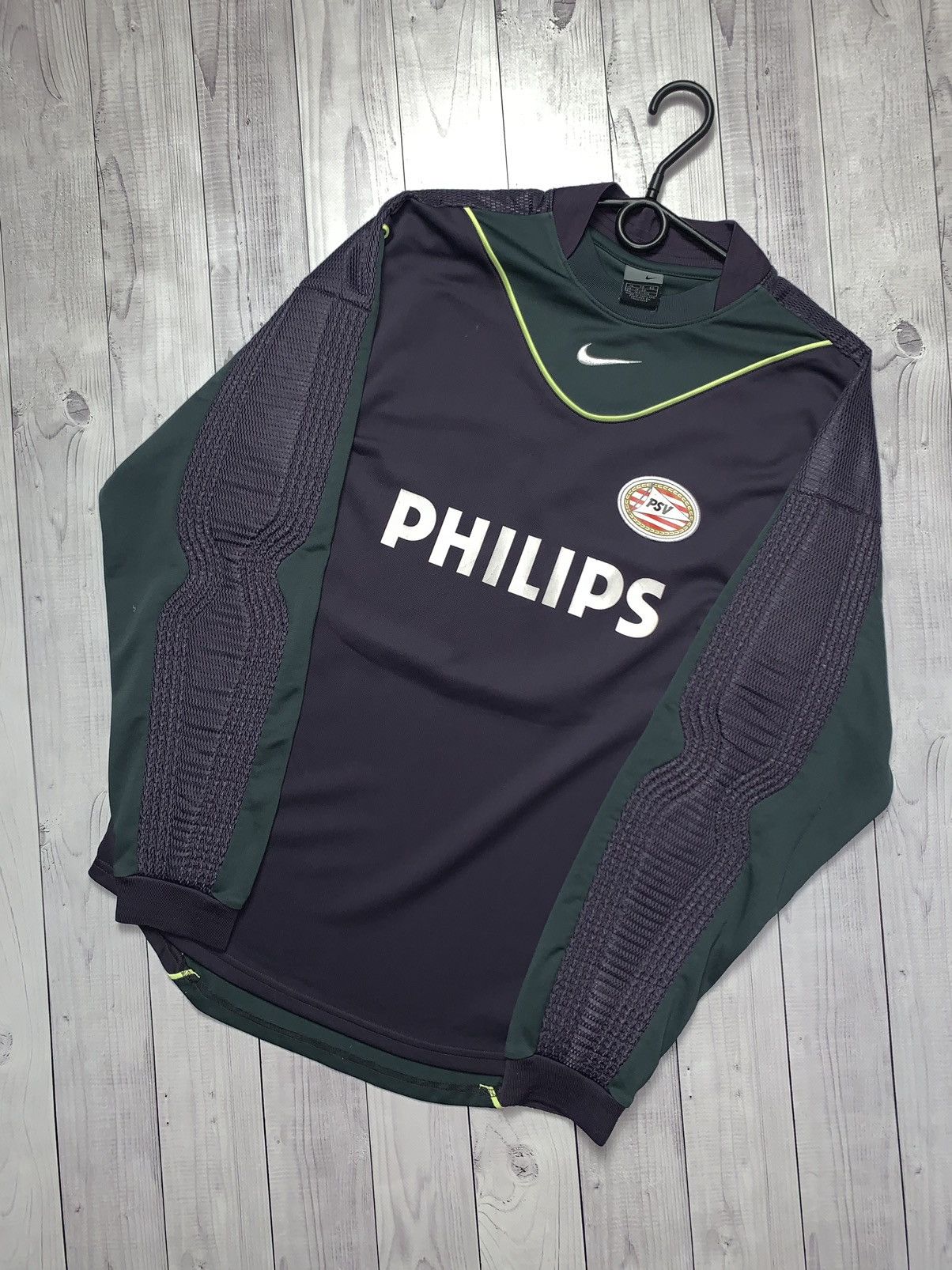 Nike × Vintage Vintage soccer jersey PSV Nike goalkeeper size S Size US S / EU 44-46 / 1 - 3 Thumbnail