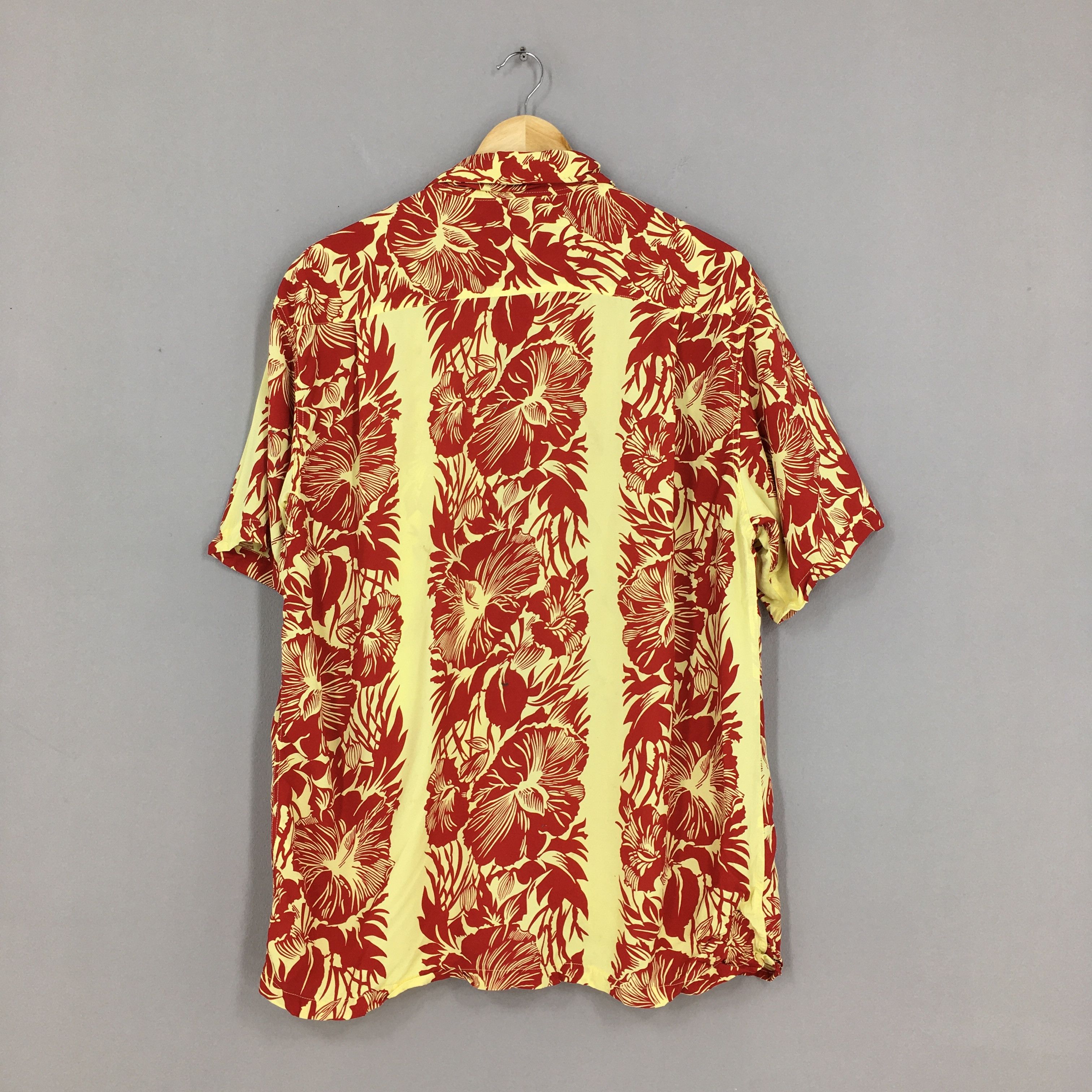 Japanese Brand × Sun Surf Vintage Hawaiian Floral Hibiscus Sun Surf Japan Shirt Size US L / EU 52-54 / 3 - 8 Thumbnail