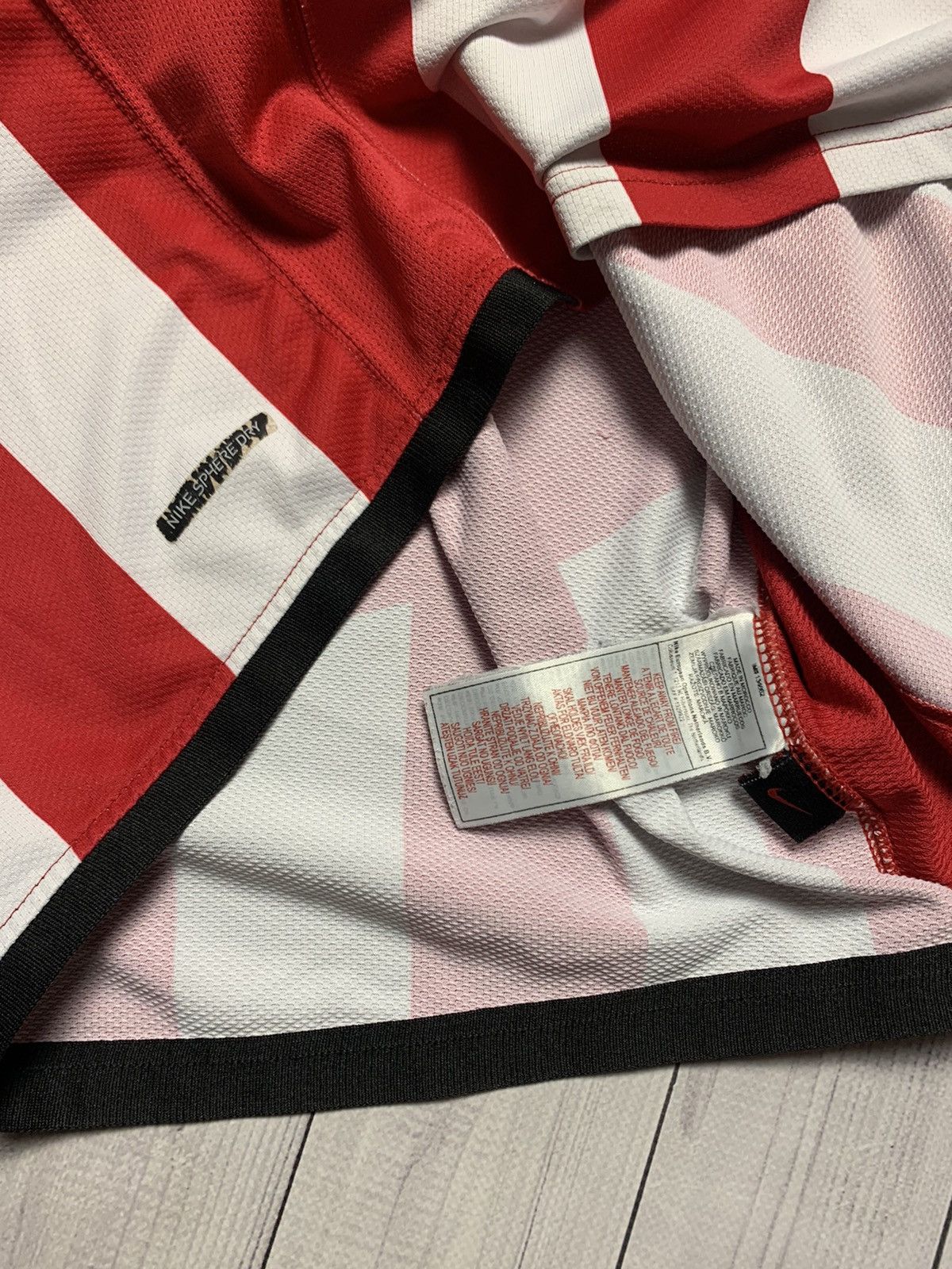 Nike × Vintage Vintage Nike PSV soccer jersey Striped Philips size M Size US L / EU 52-54 / 3 - 7 Thumbnail