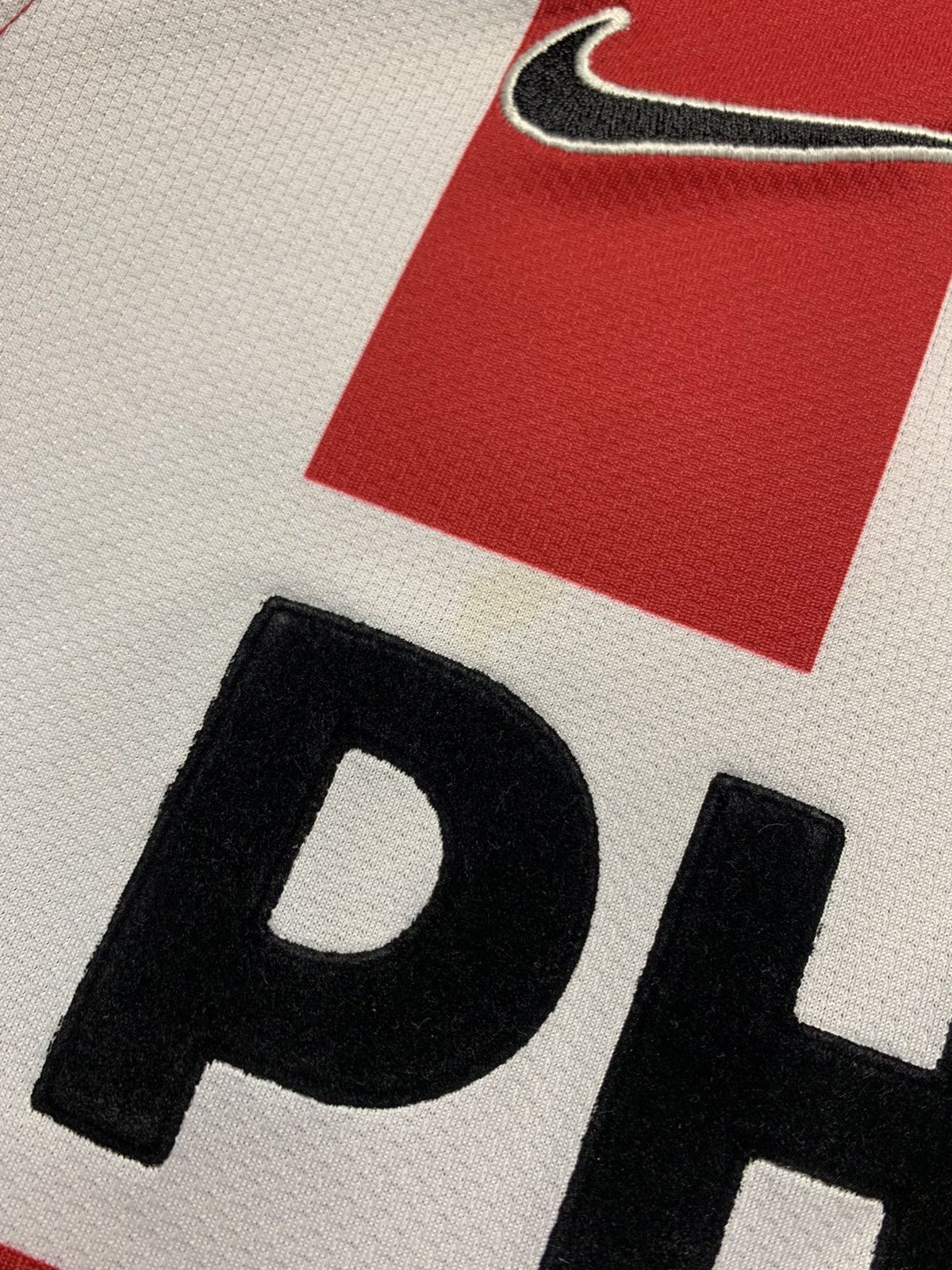 Nike × Vintage Vintage Nike PSV soccer jersey Striped Philips size M Size US L / EU 52-54 / 3 - 5 Thumbnail