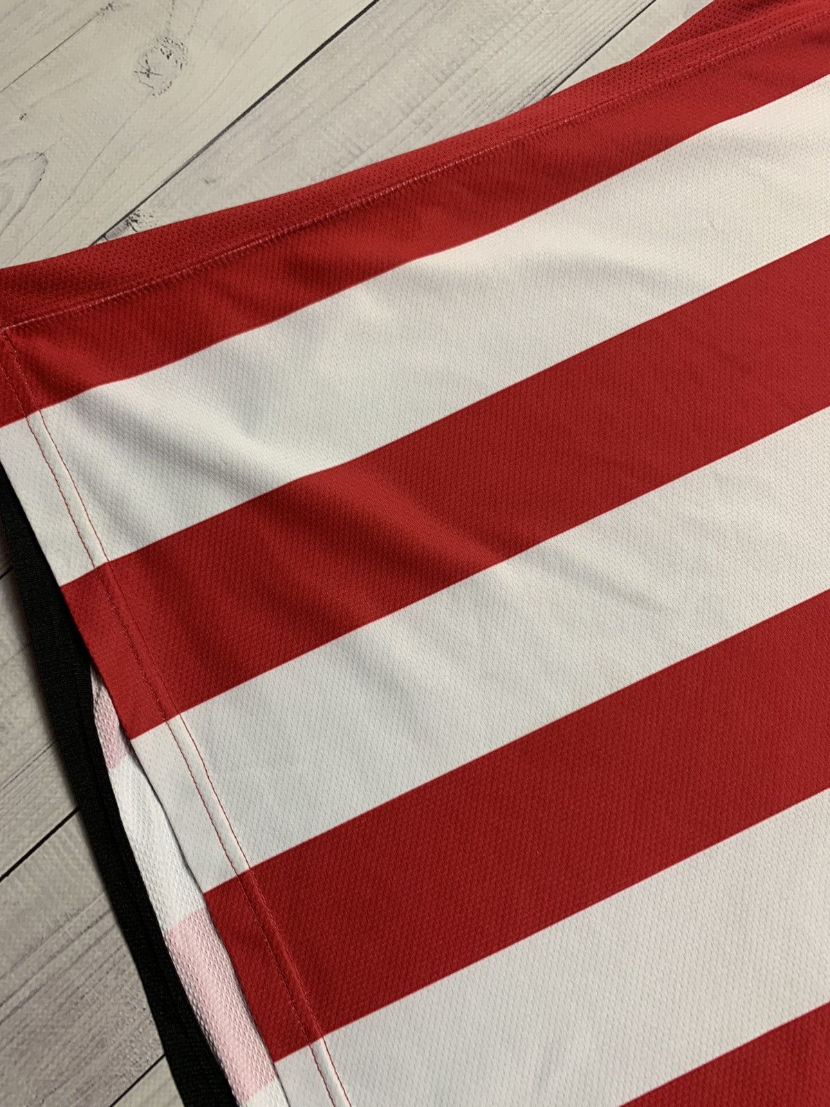 Nike × Vintage Vintage Nike PSV soccer jersey Striped Philips size M Size US L / EU 52-54 / 3 - 4 Thumbnail