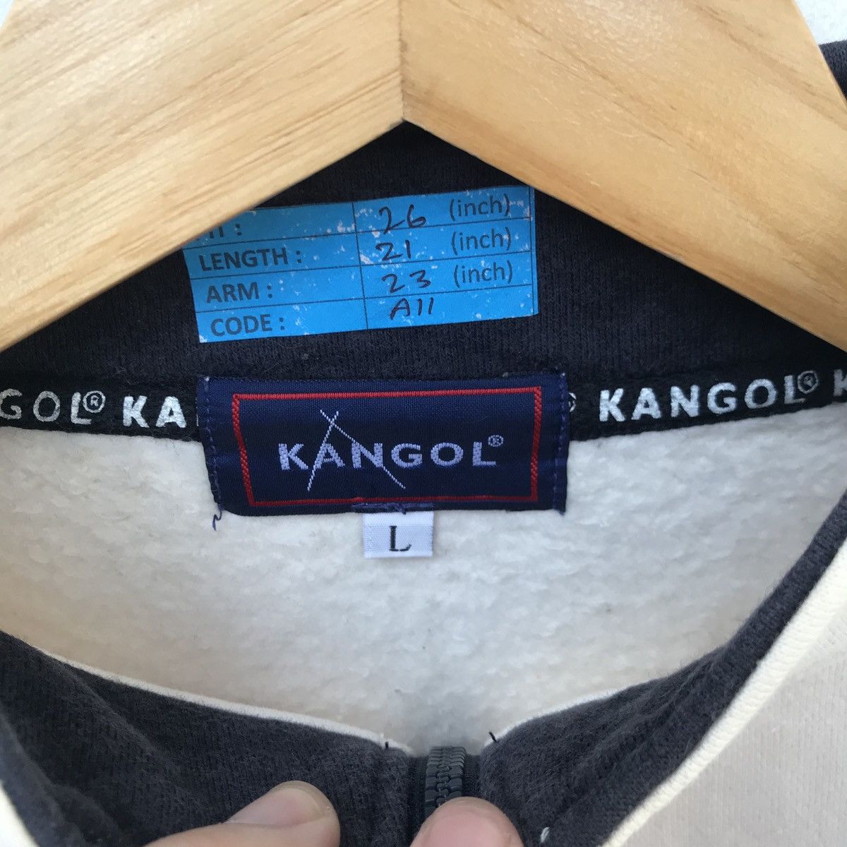 Kangol × Vintage Vintage Kangol Big Logo Hoodie Spell Out Sweatshirt Size US L / EU 52-54 / 3 - 3 Thumbnail