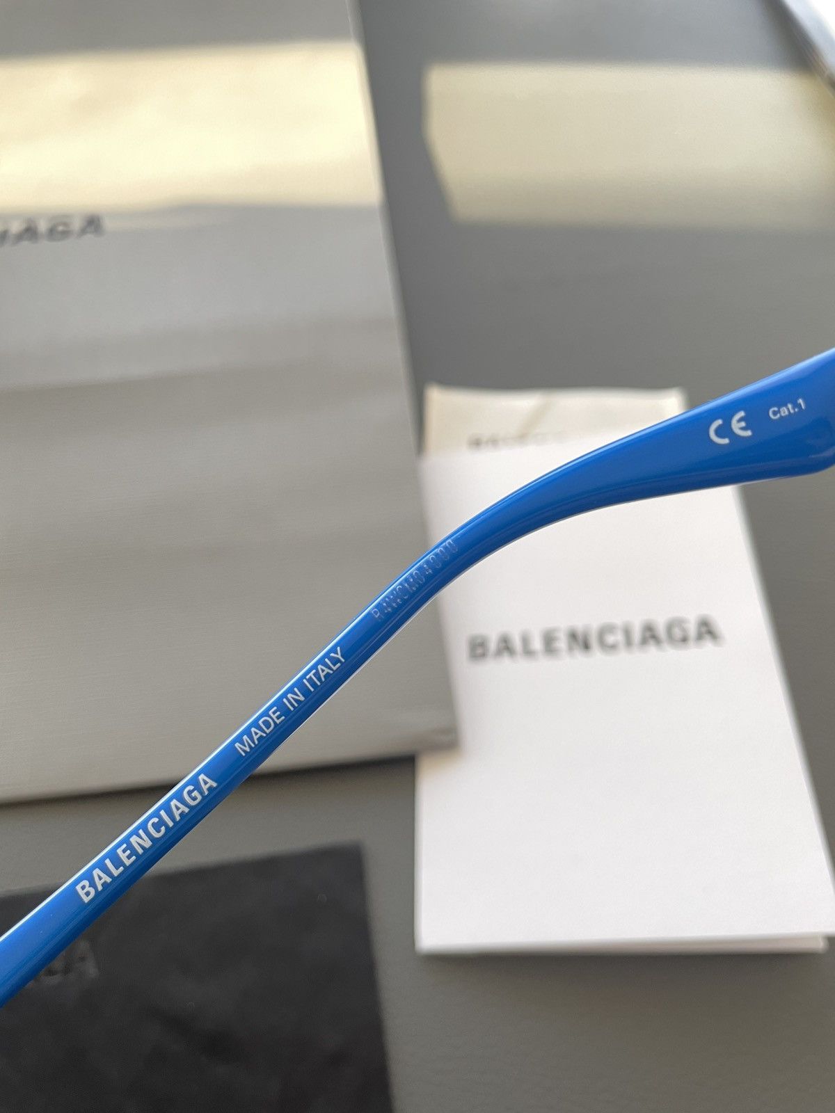 Balenciaga Runway Brand New Limited Edition Logo Minimalist Sunglasses Size ONE SIZE - 17 Thumbnail