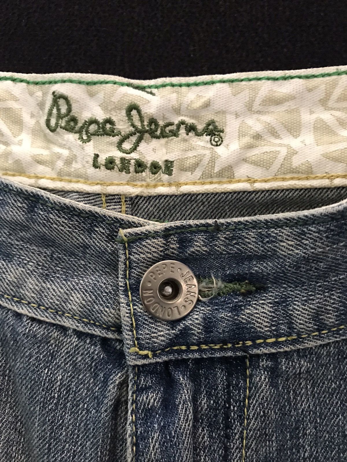 Designer × Pepe Jeans × Vintage VINTAGE BAGGY PEPE JEANS LONDON BLUE WASH DISTRESSED DENIM Size US 34 / EU 50 - 13 Thumbnail