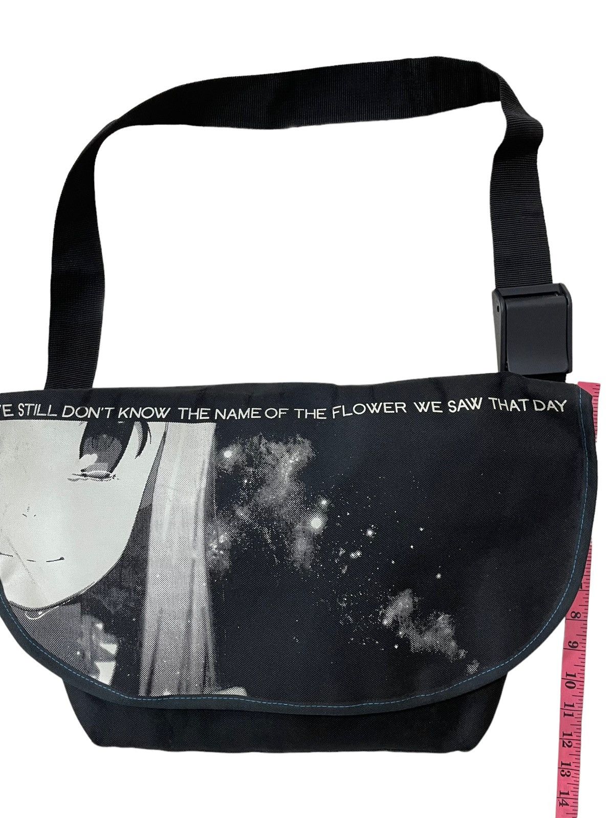 20471120 ANOHANA PROJECT ANIME MESSENGER BAG FLOWER WE SEE THAT DAY Size ONE SIZE - 5 Thumbnail