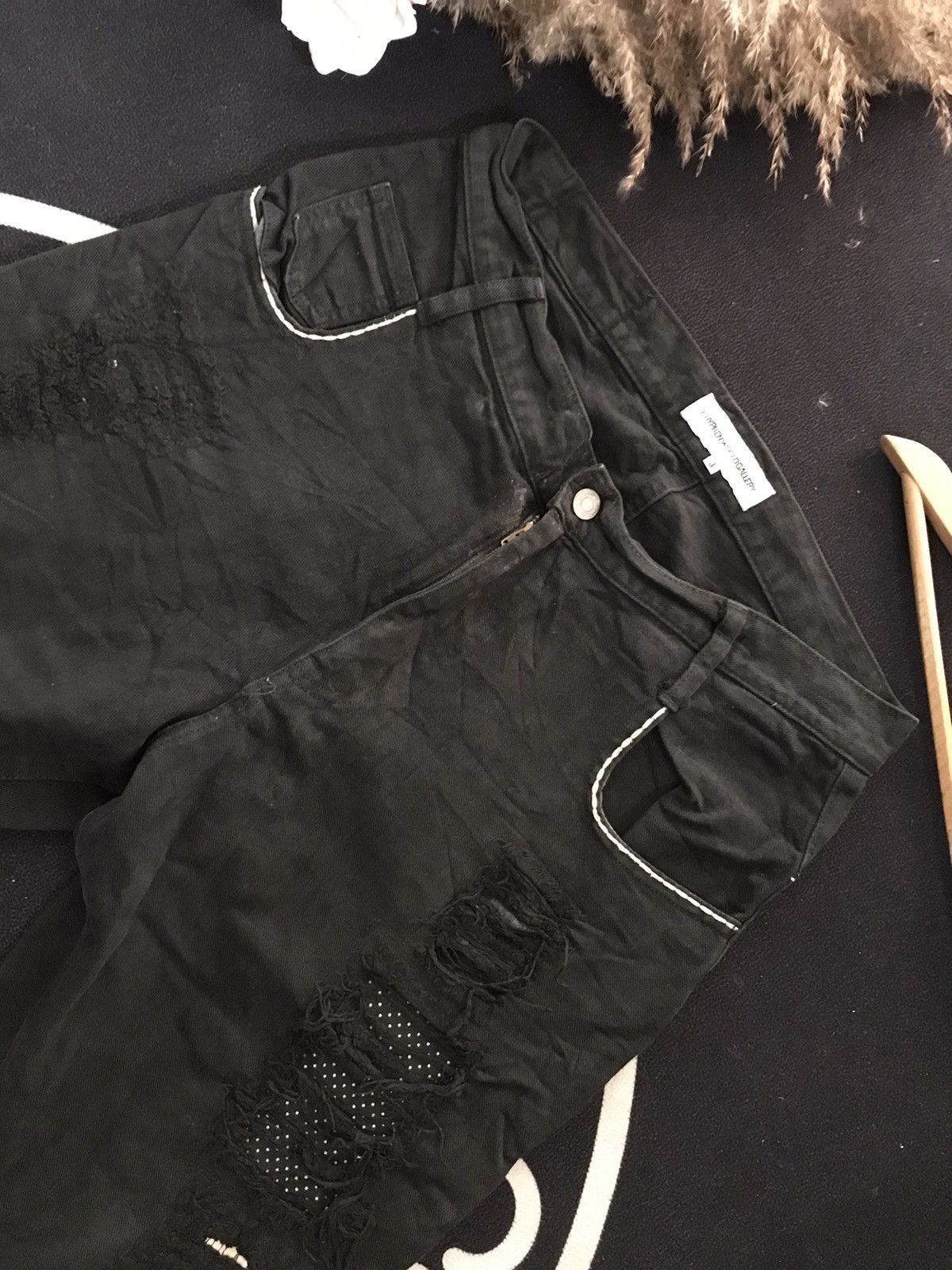 Japanese Brand EHYPHEN WORK GALLERY DISTRESSED DENIM MADE IN JAPAN 🇯🇵 Size US 32 / EU 48 - 2 Thumbnail