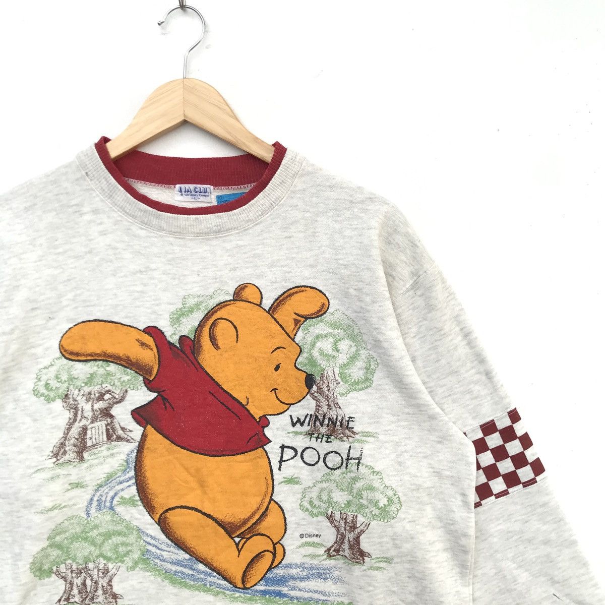 Disney × Vintage Vintage Pooh Disney Honey Big Logo Sweatshirt Size US L / EU 52-54 / 3 - 2 Thumbnail