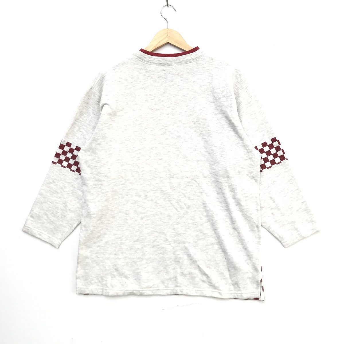 Disney × Vintage Vintage Pooh Disney Honey Big Logo Sweatshirt Size US L / EU 52-54 / 3 - 5 Thumbnail