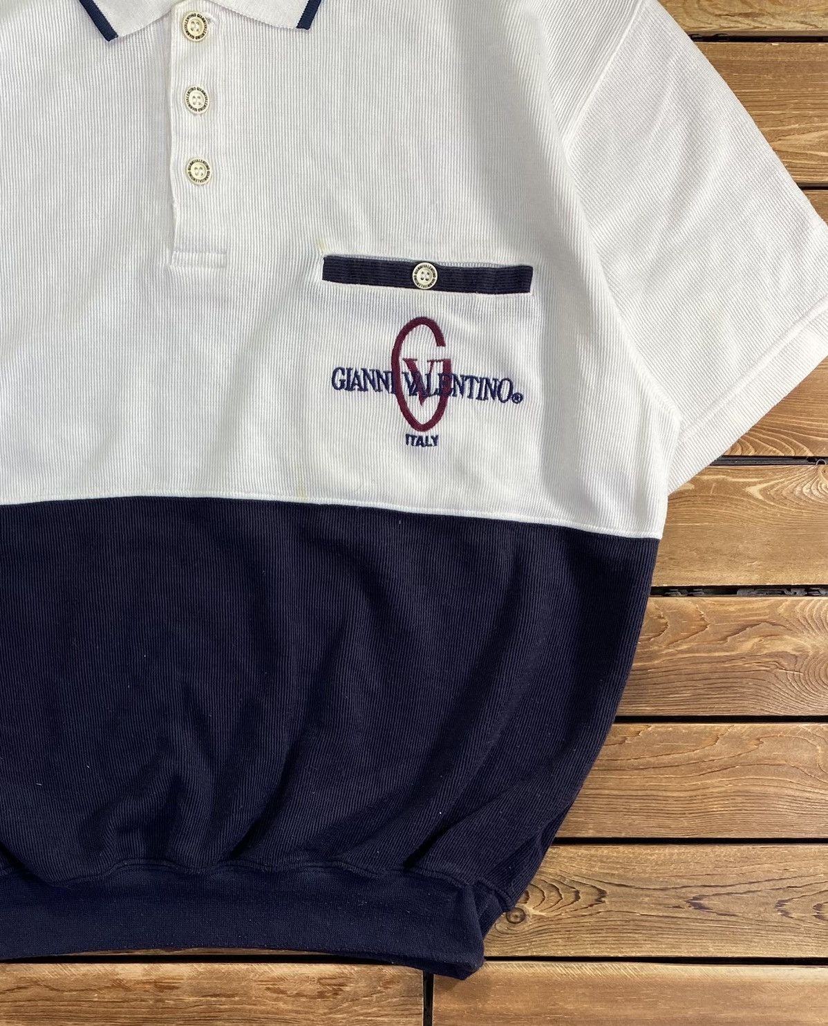Gianni Valentino × Valentino × Vintage Vintage Gianni Valentino Short Sleeve Sweatshirt polo Size M Size US M / EU 48-50 / 2 - 3 Thumbnail
