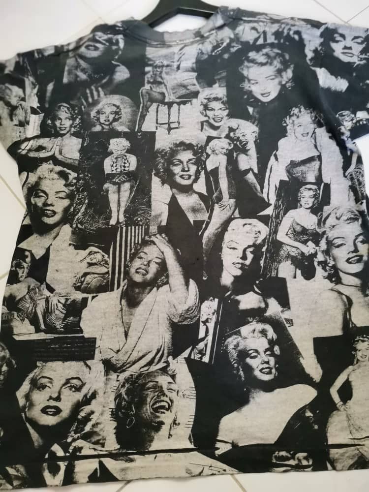 Vintage Vintage Marilyn Monroe All Overprint Size US M / EU 48-50 / 2 - 4 Thumbnail