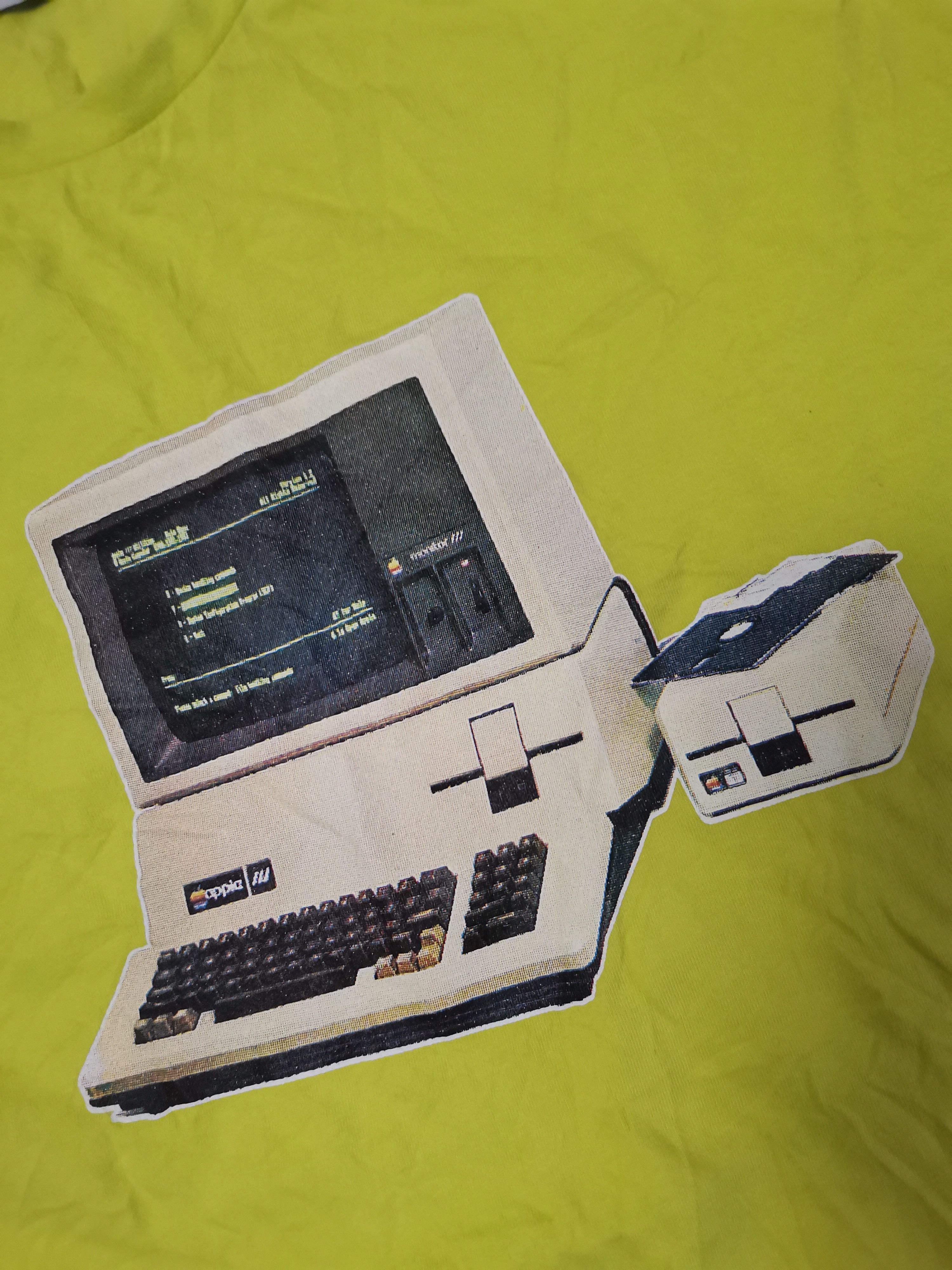 Apple × Mackintosh *Rare* Apple Macbook Size US L / EU 52-54 / 3 - 1 Thumbnail