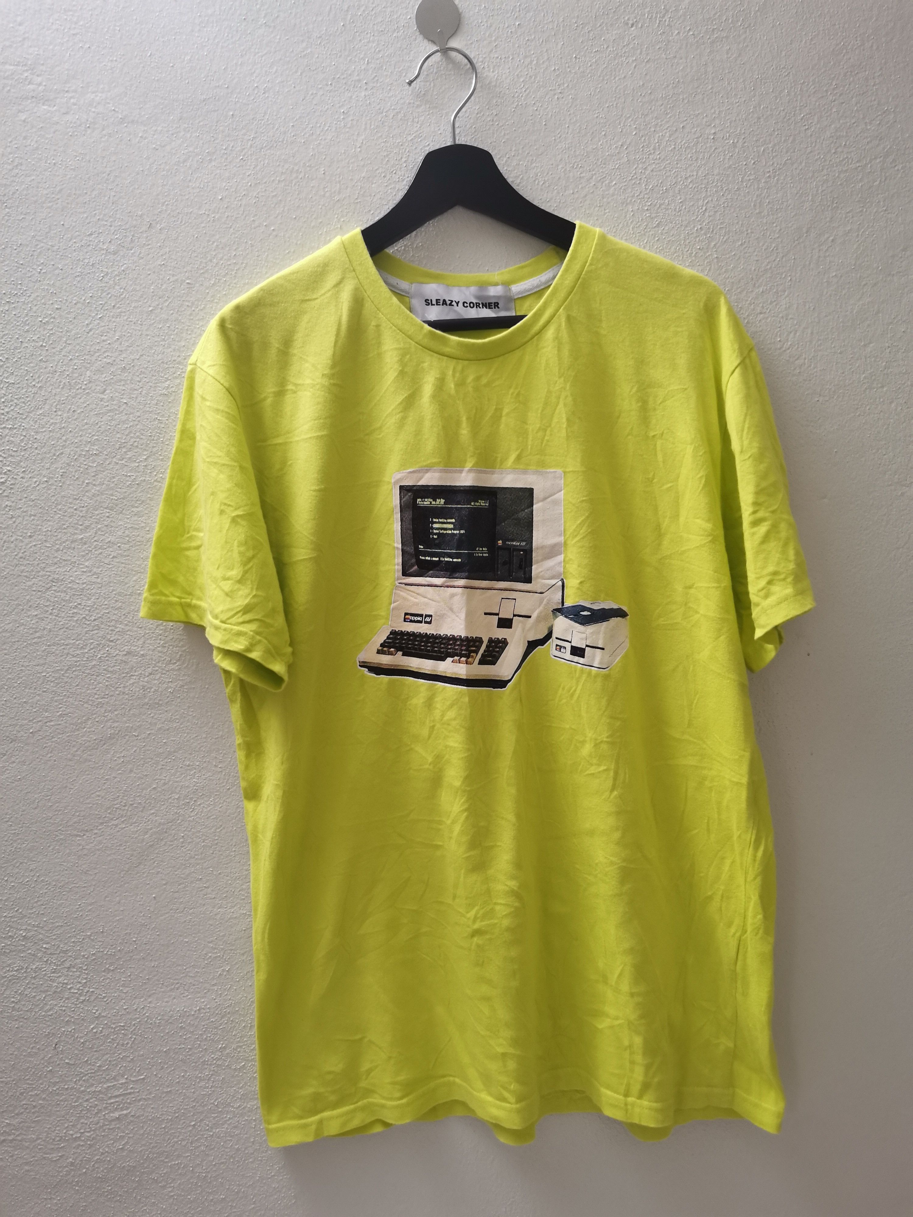 Apple × Mackintosh *Rare* Apple Macbook Size US L / EU 52-54 / 3 - 2 Thumbnail